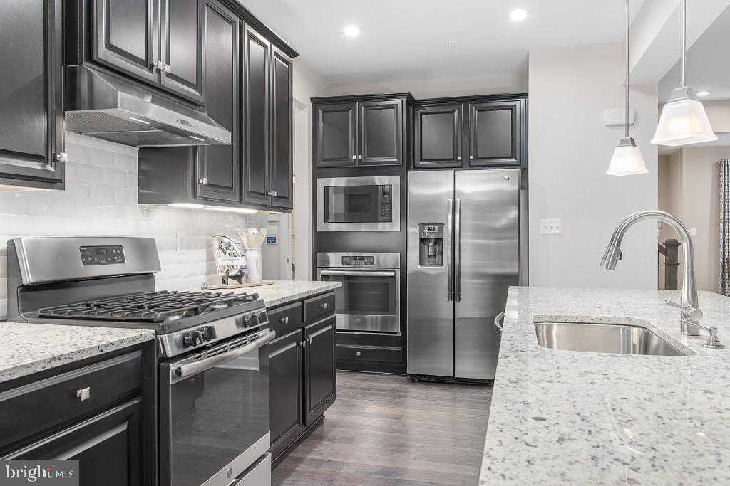 THE LAKES AT MARTINSBURG - Residential