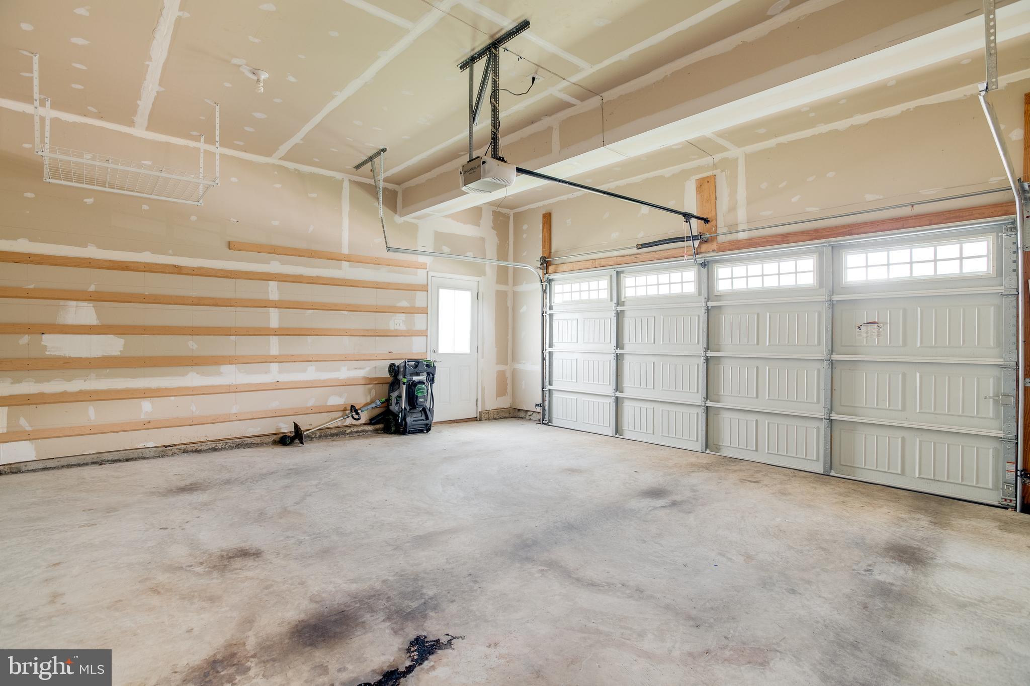 MAGNOLIA GREEN - Residential