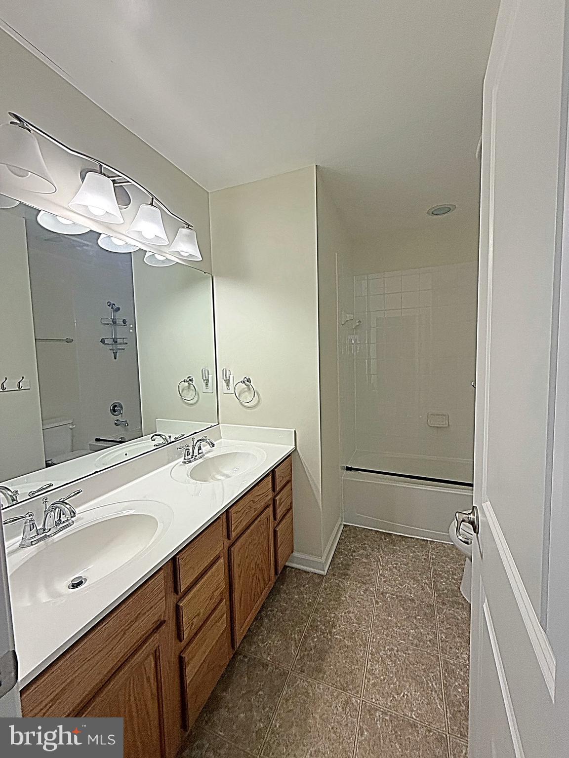 MAGNOLIA GREEN - Residential