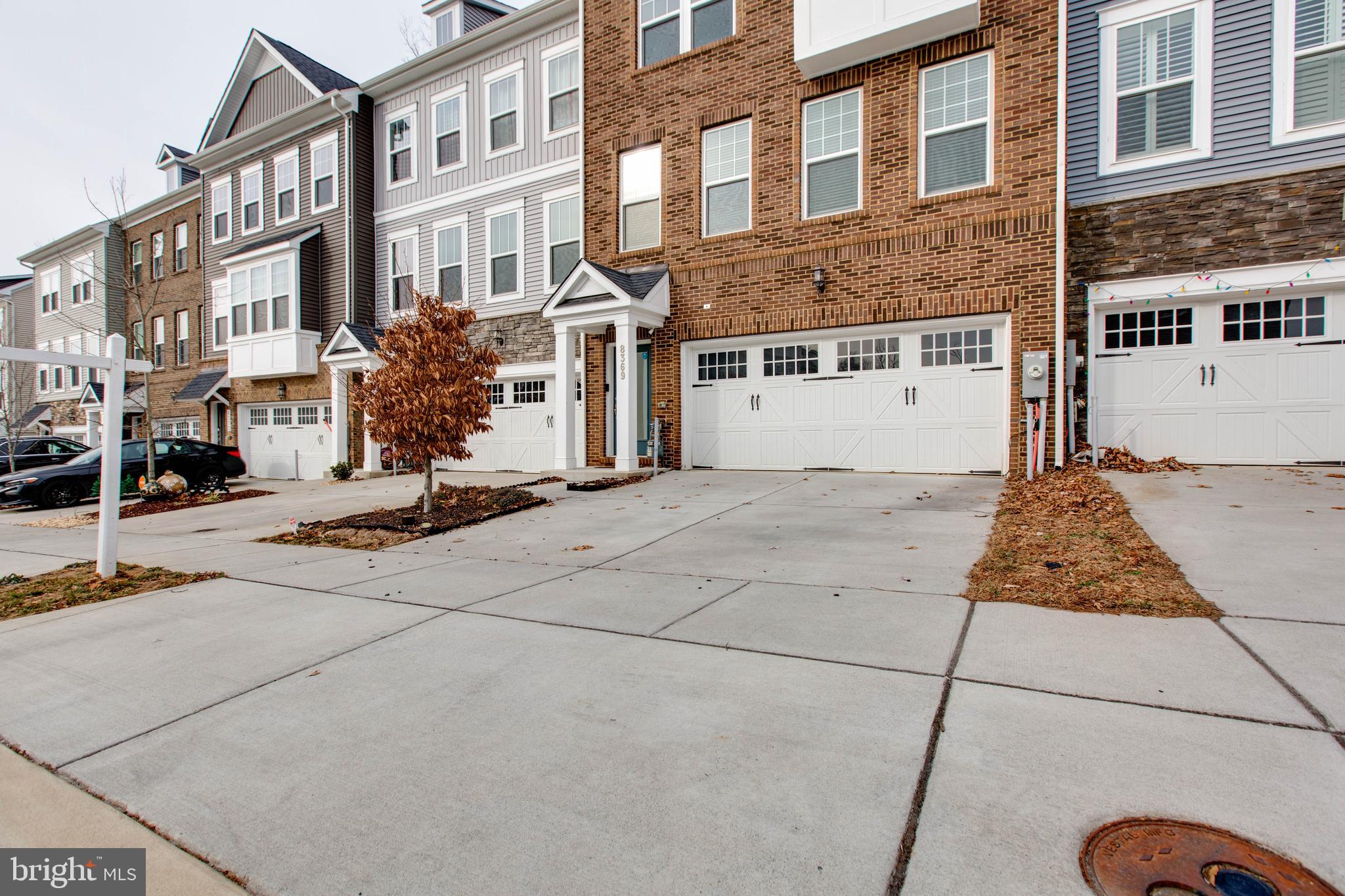 8369 MEADOWOOD DRIVE