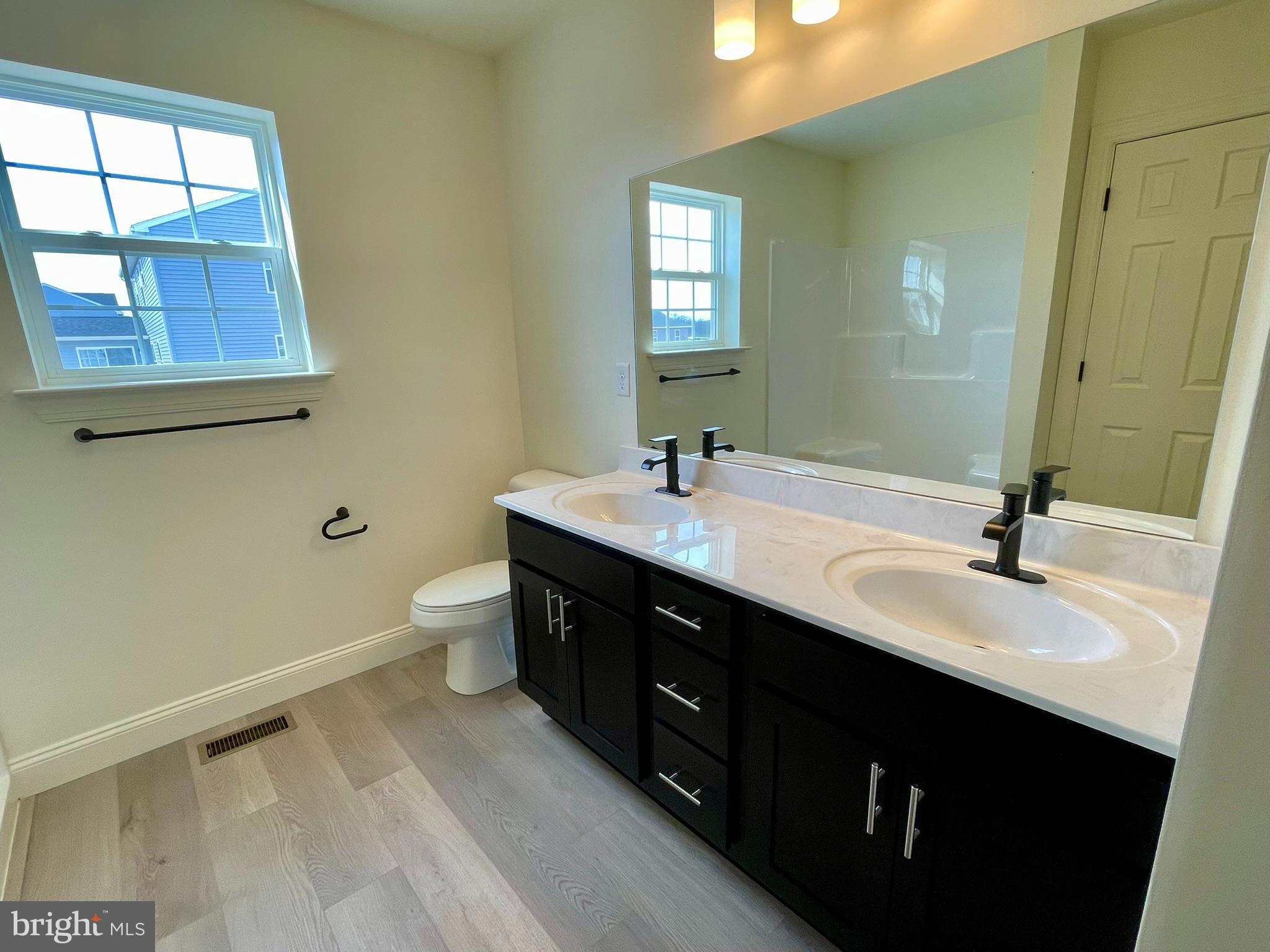 MEADOW LANE FARMS - Residential