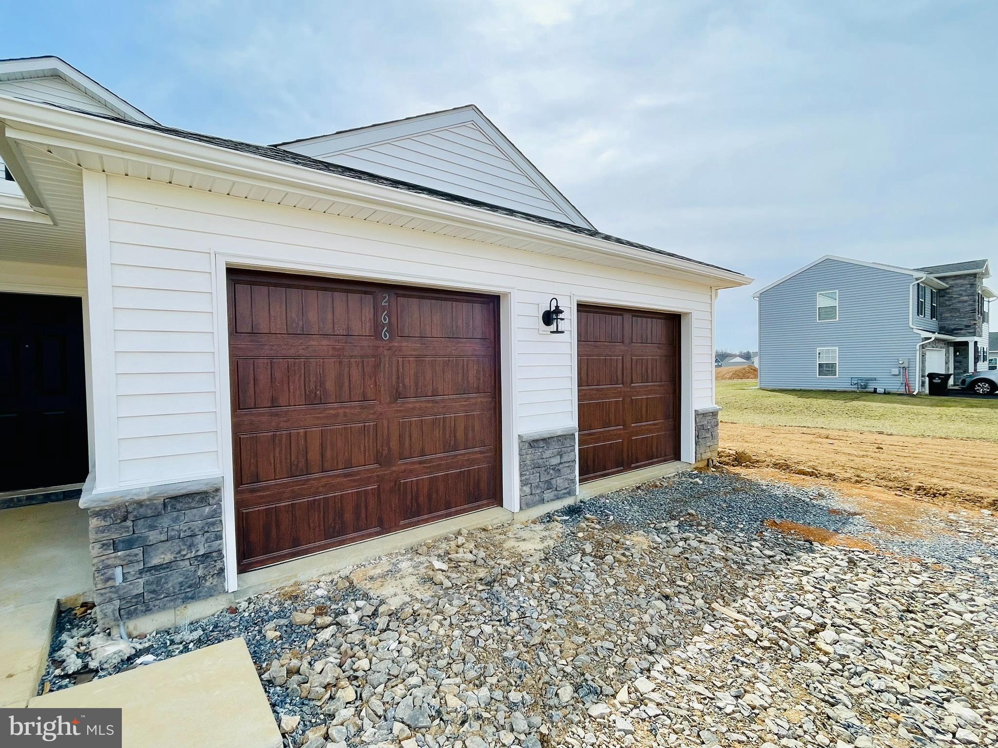 MEADOW LANE FARMS - Residential