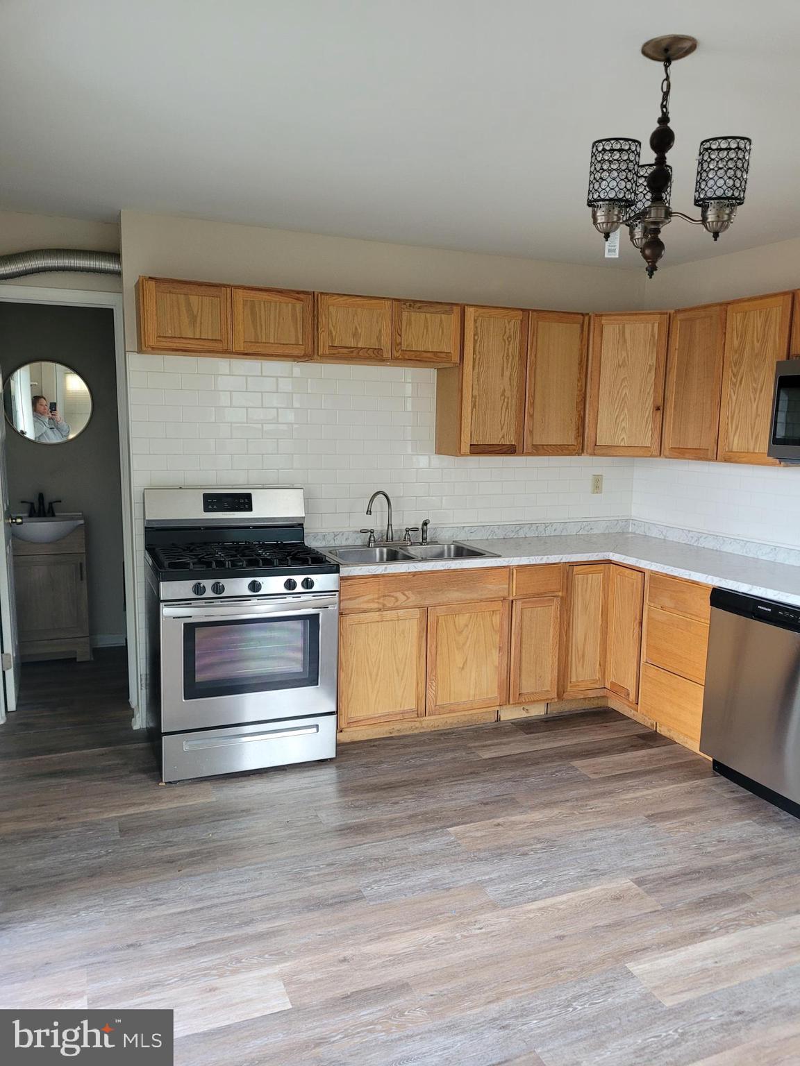 MUNROE GARDENS - Residential