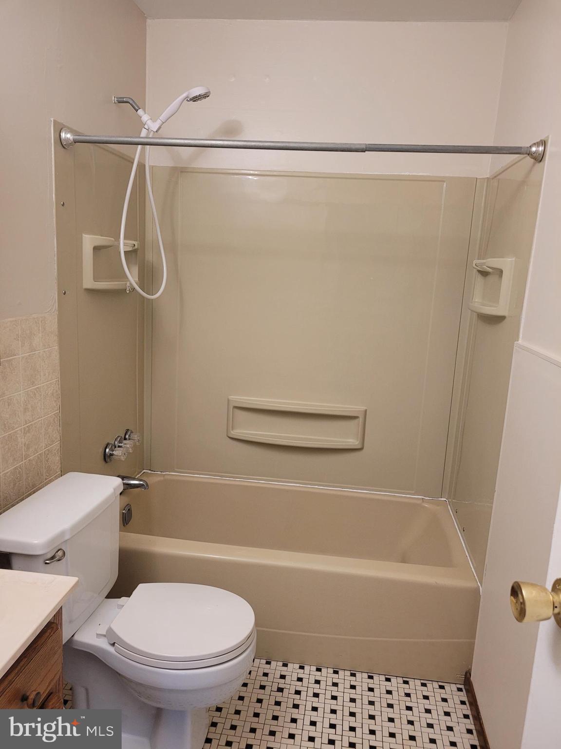 MUNROE GARDENS - Residential