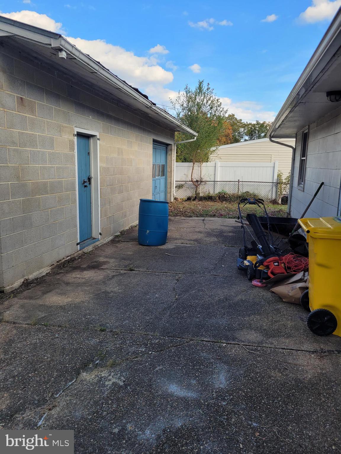 MUNROE GARDENS - Residential