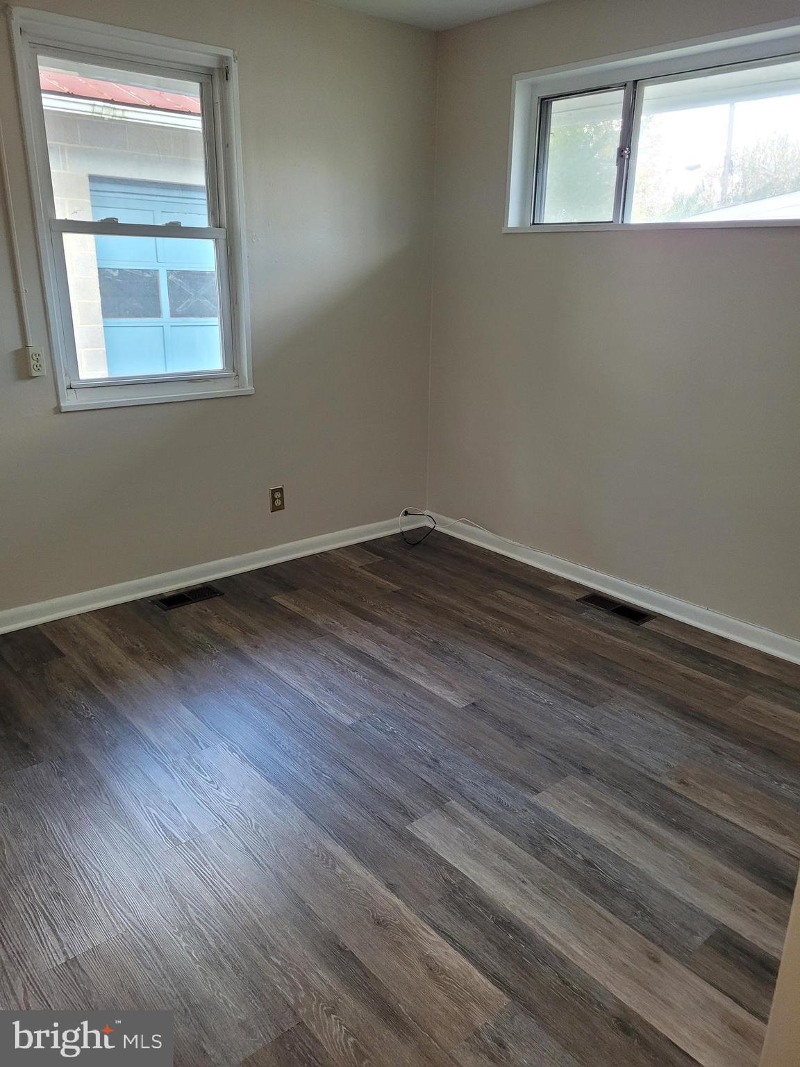 MUNROE GARDENS - Residential