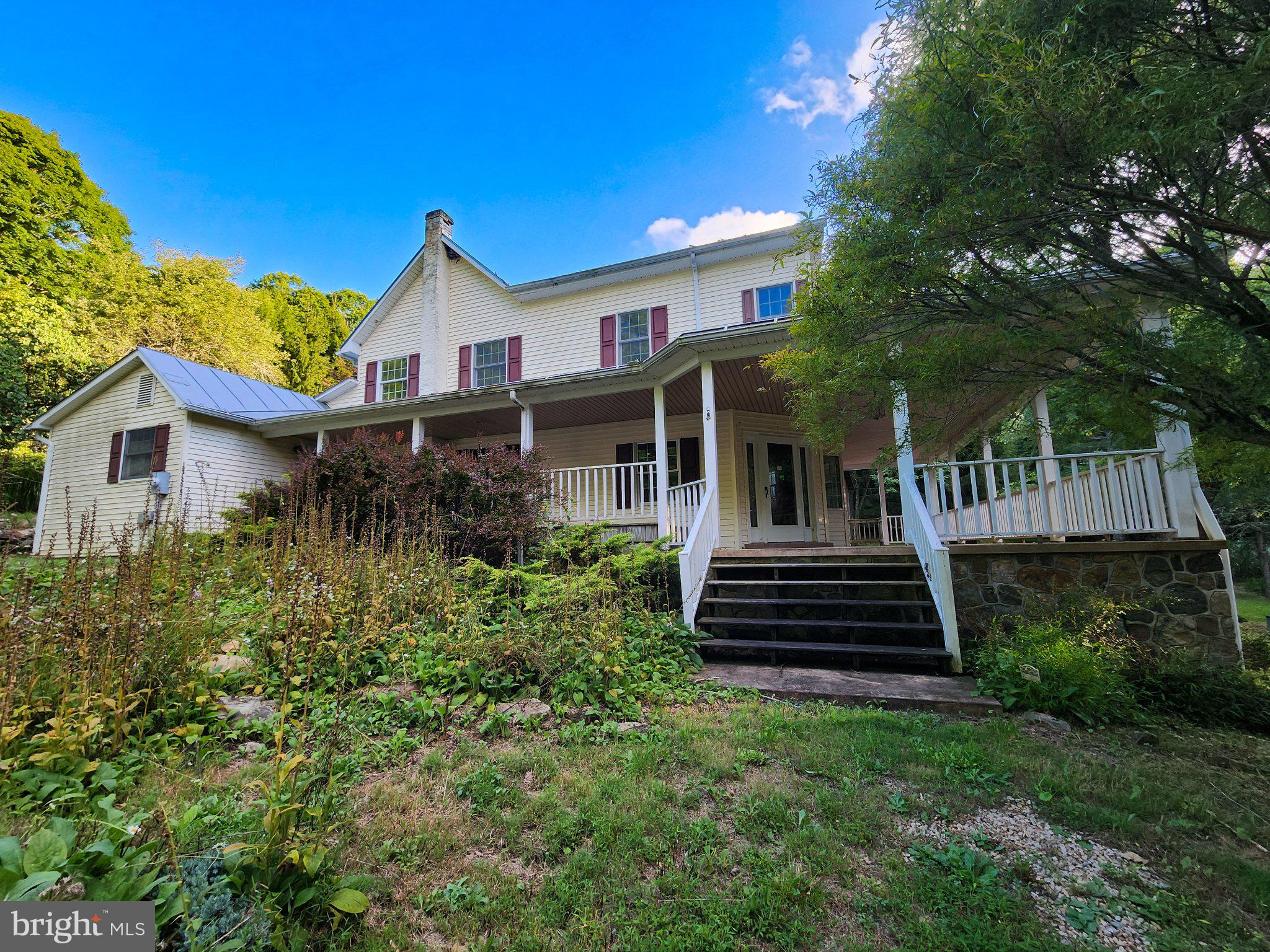 370 DOVE LANE
