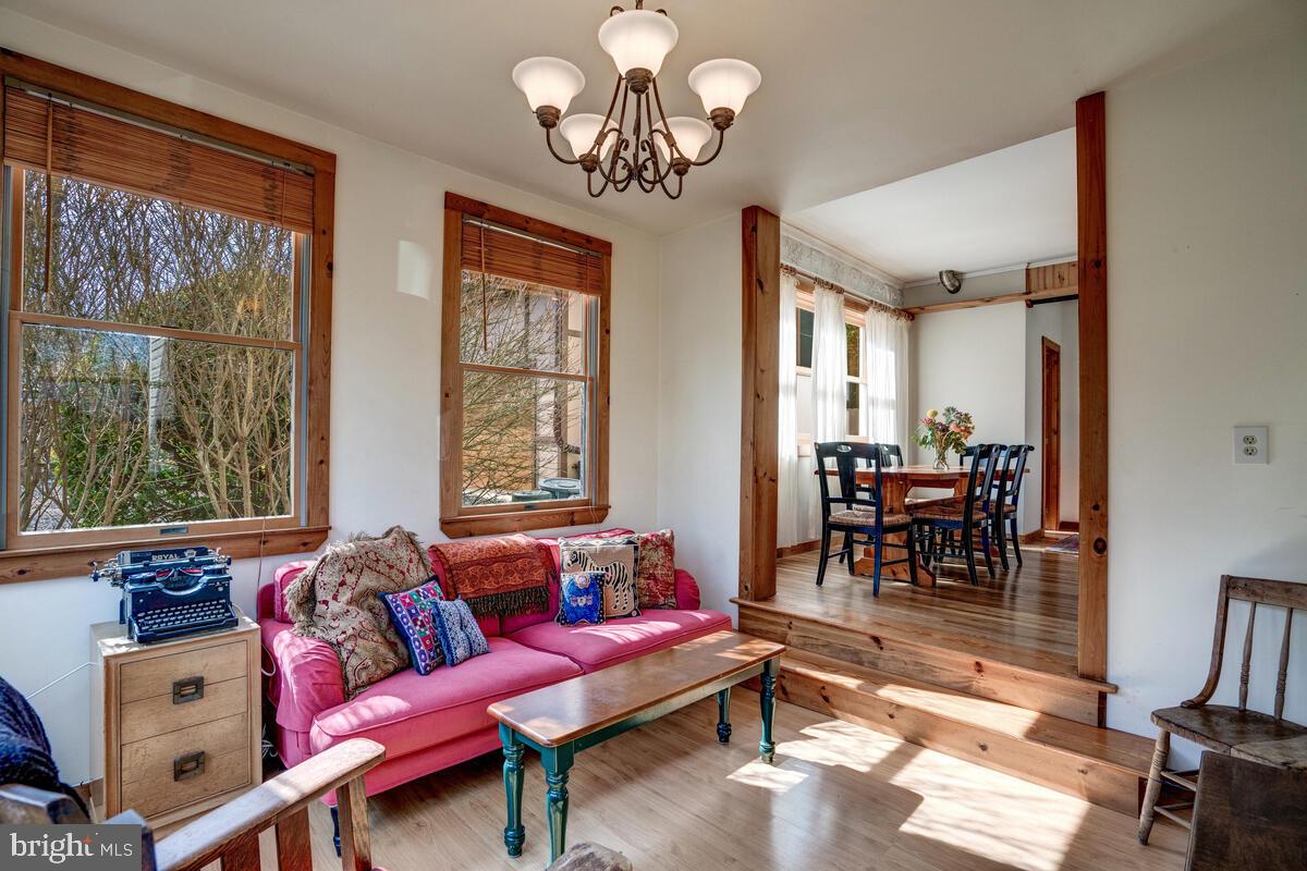 CRESTVIEW - Residential