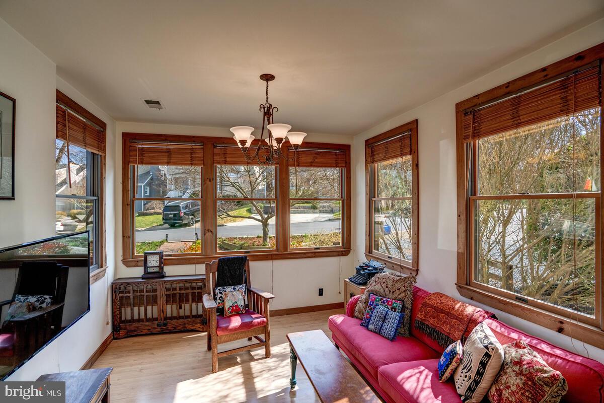 CRESTVIEW - Residential