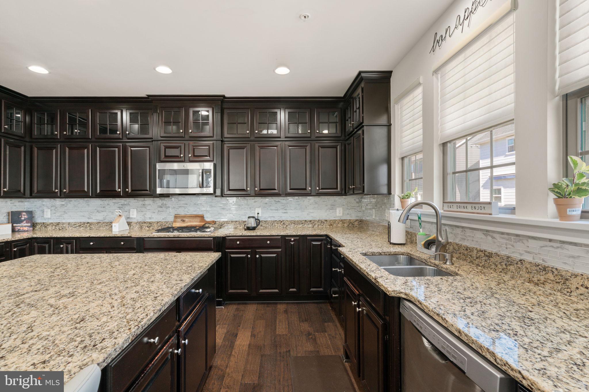 POTOMAC SHORES - Residential