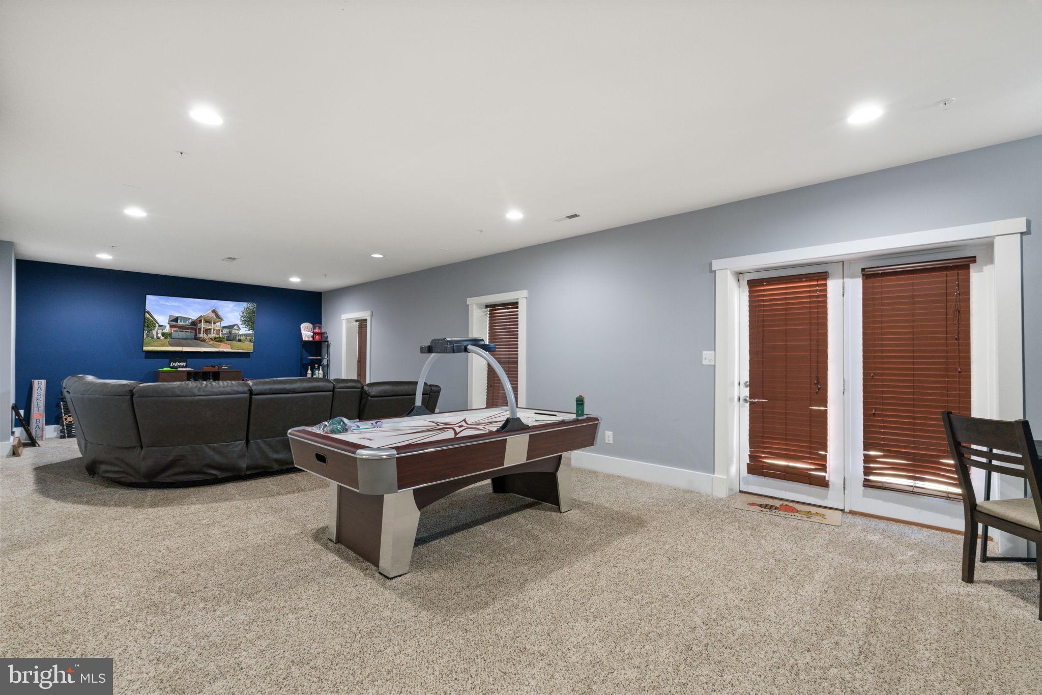 POTOMAC SHORES - Residential