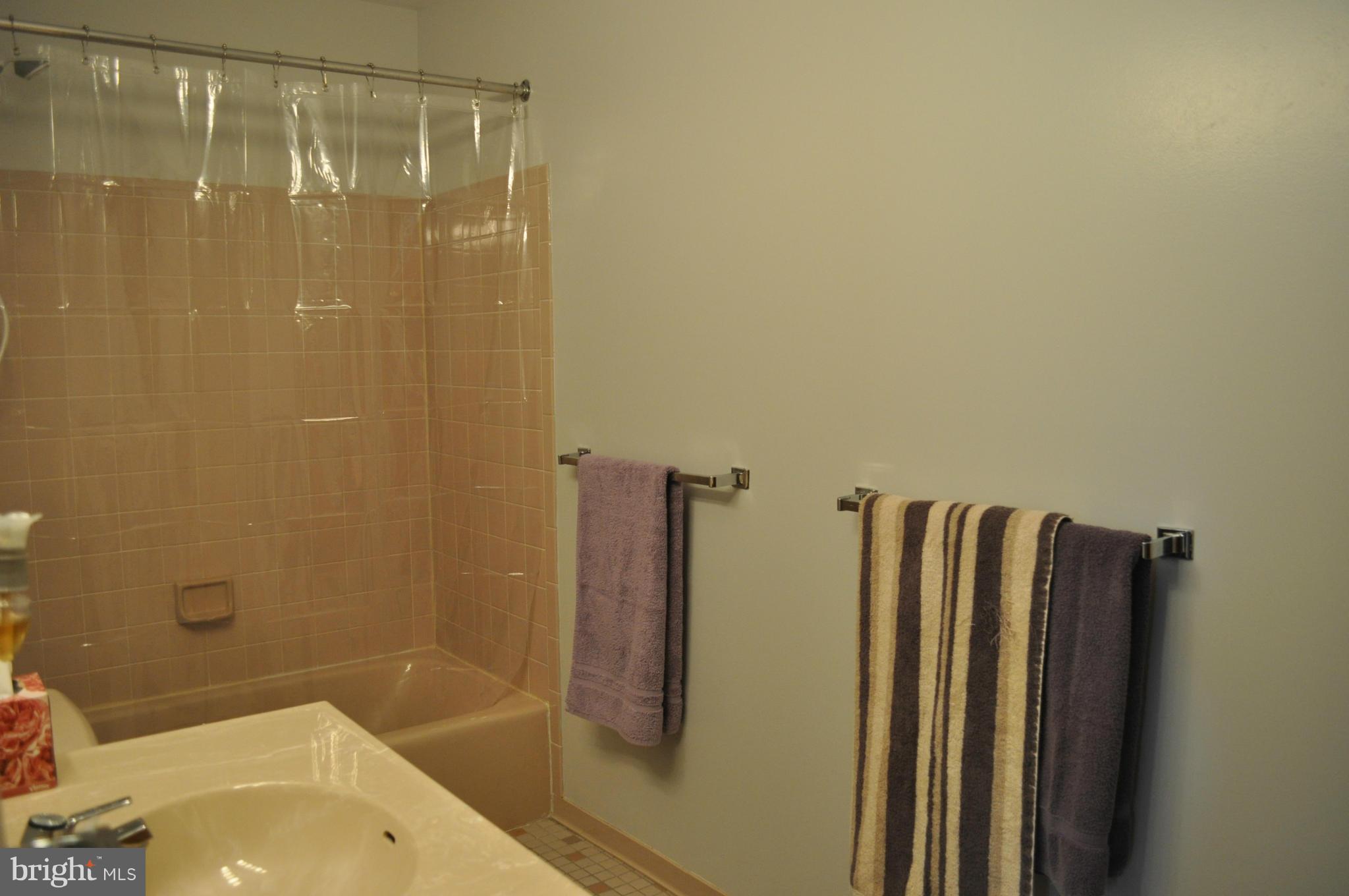 MOUNT HEBRON - Residential