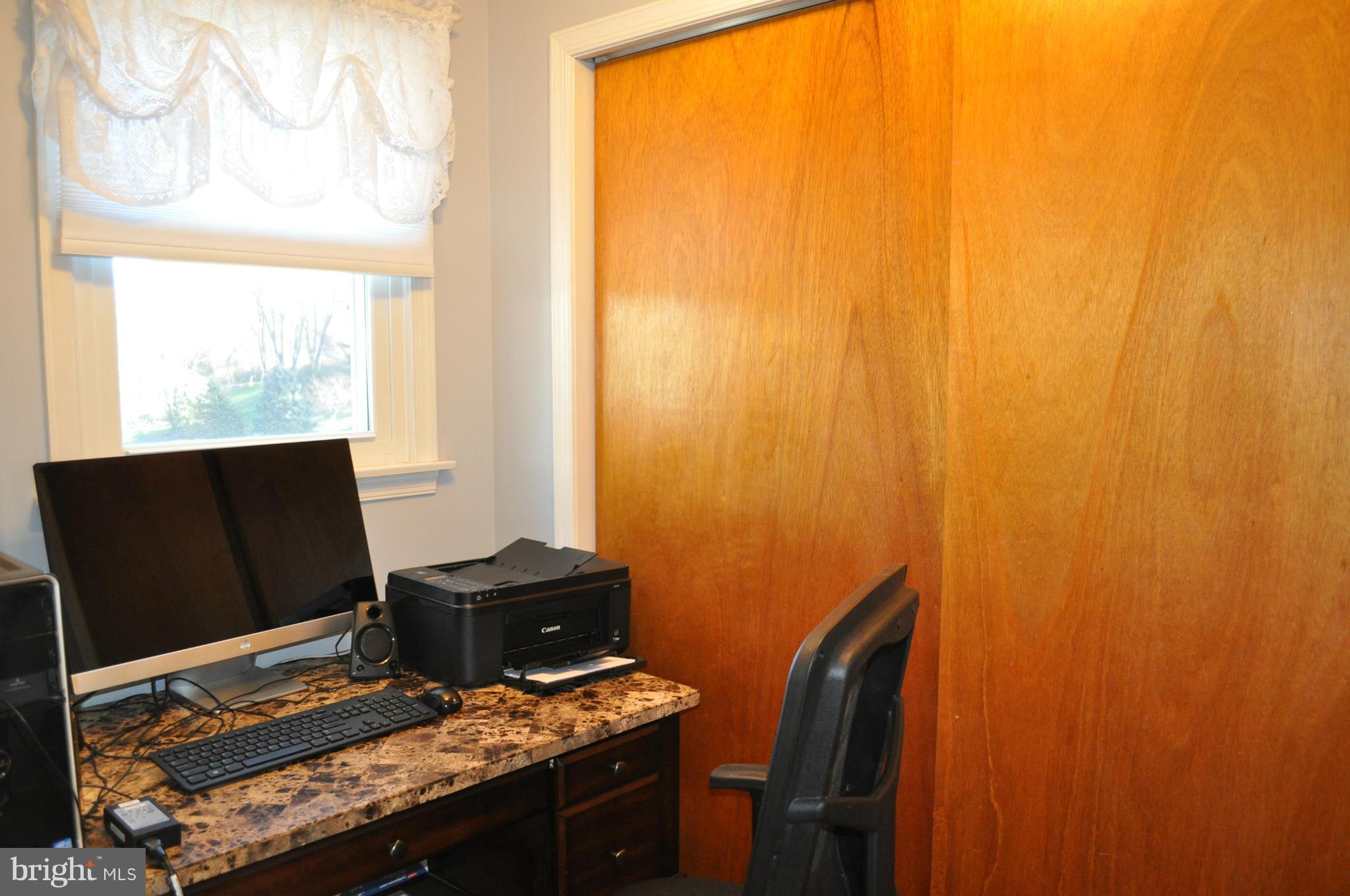 MOUNT HEBRON - Residential