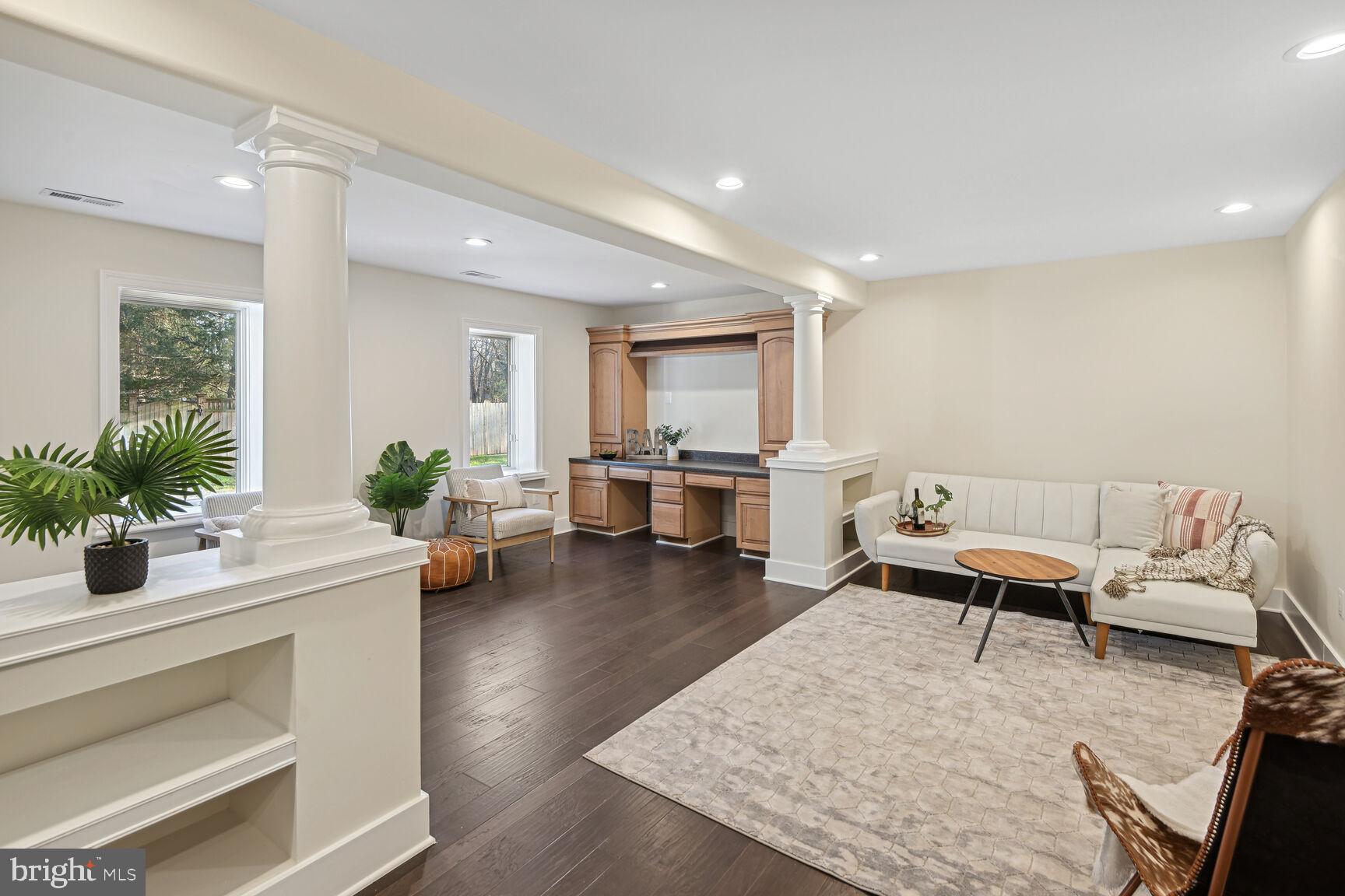 CANTER FARMS - Residential