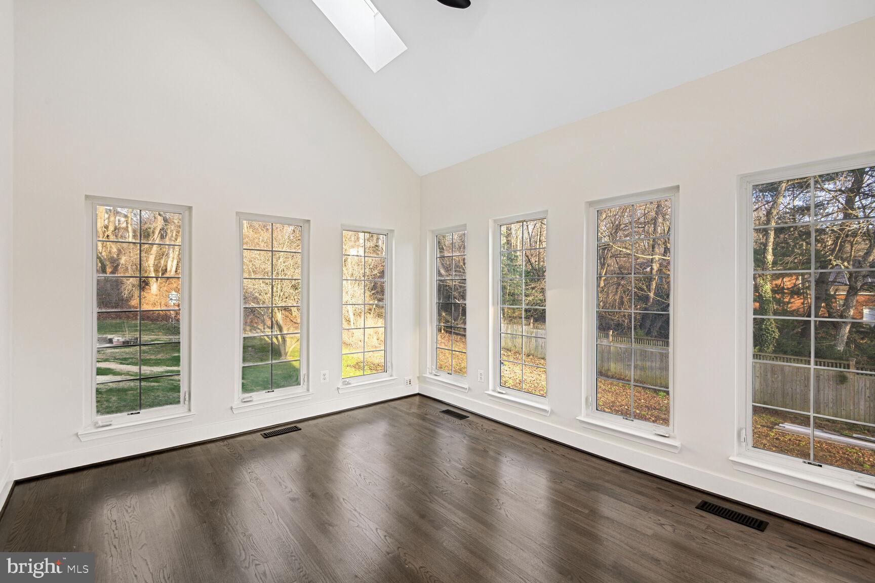 CANTER FARMS - Residential