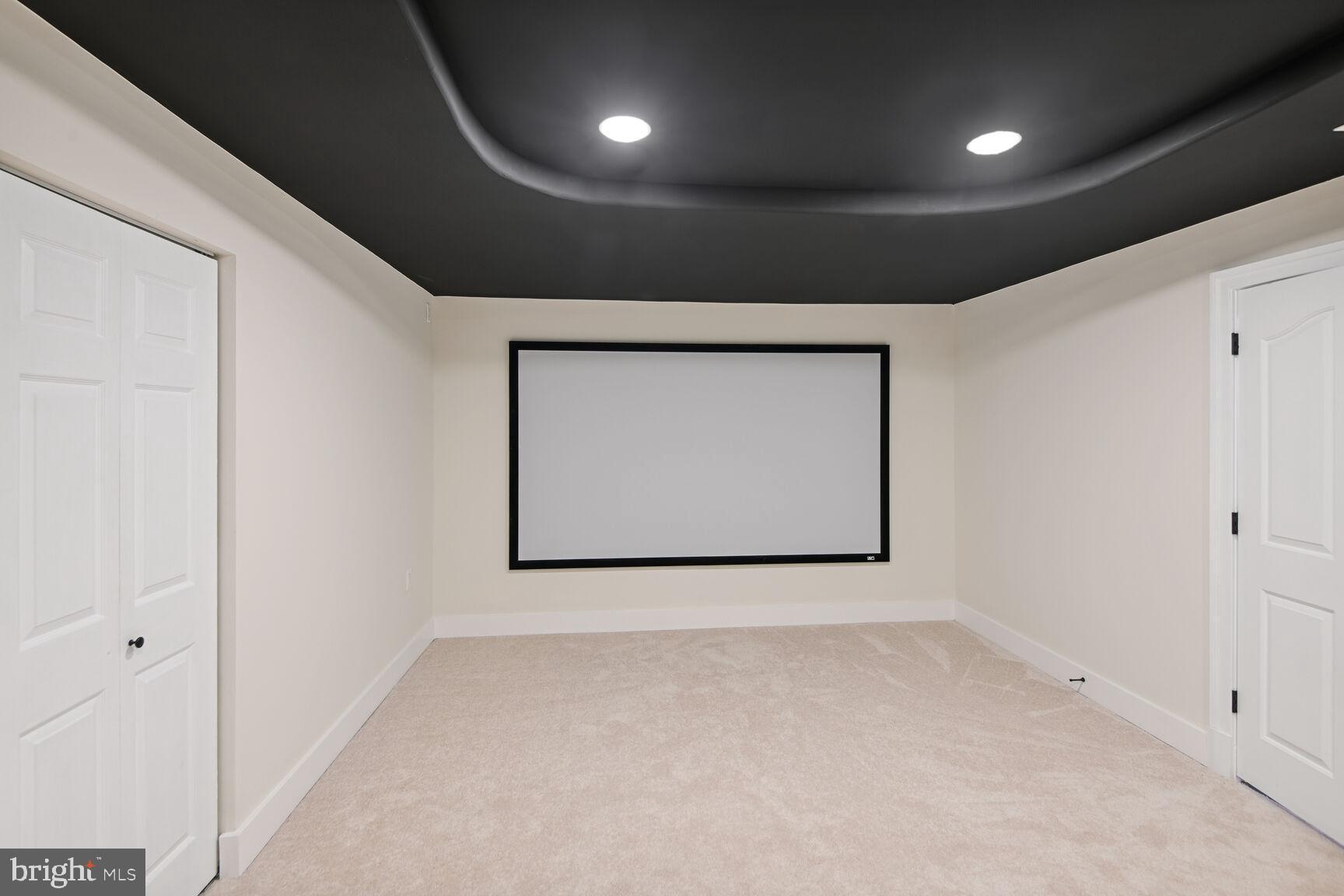 CANTER FARMS - Residential