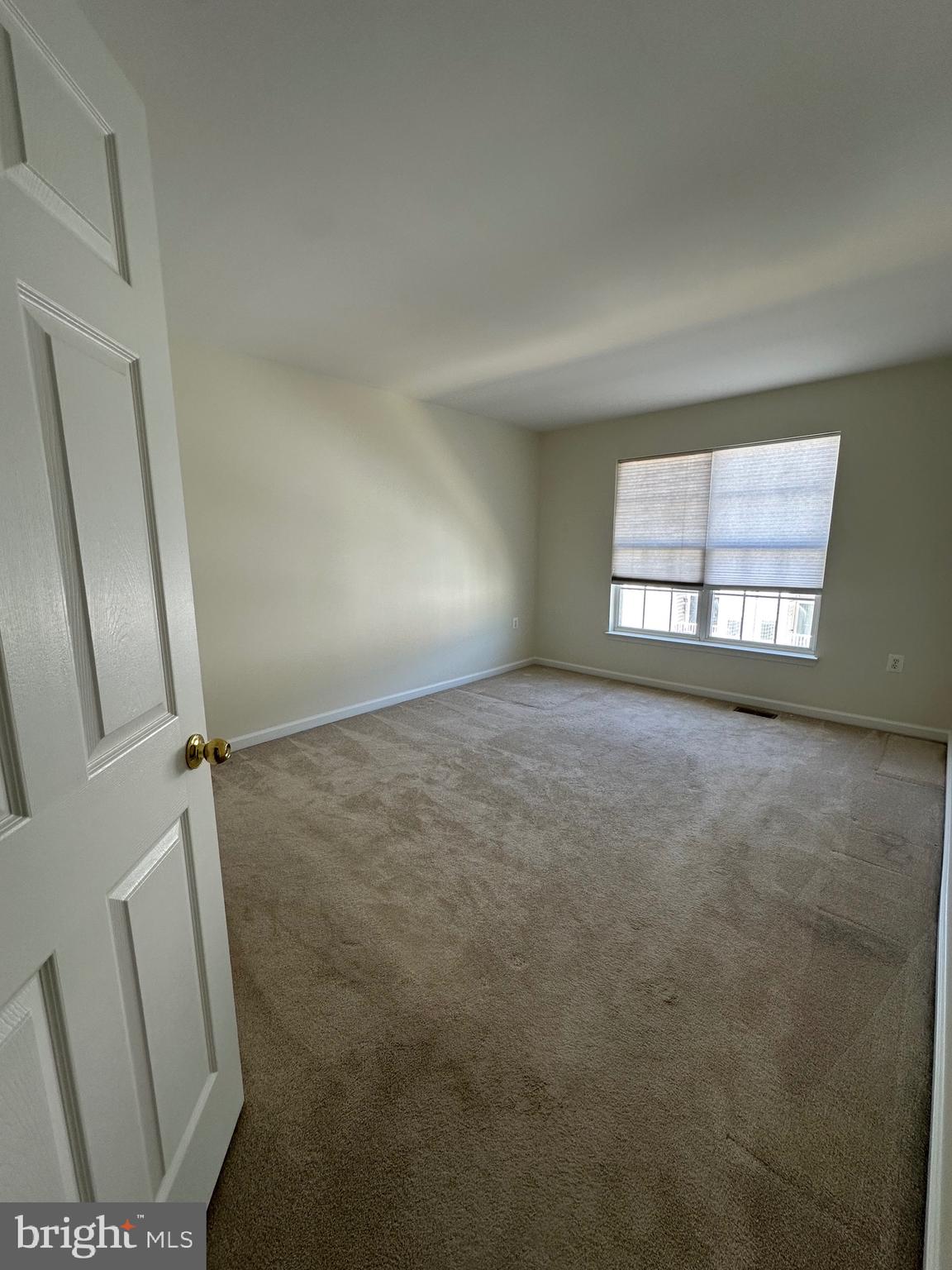 CENTREVILLE CROSSING - Residential Lease