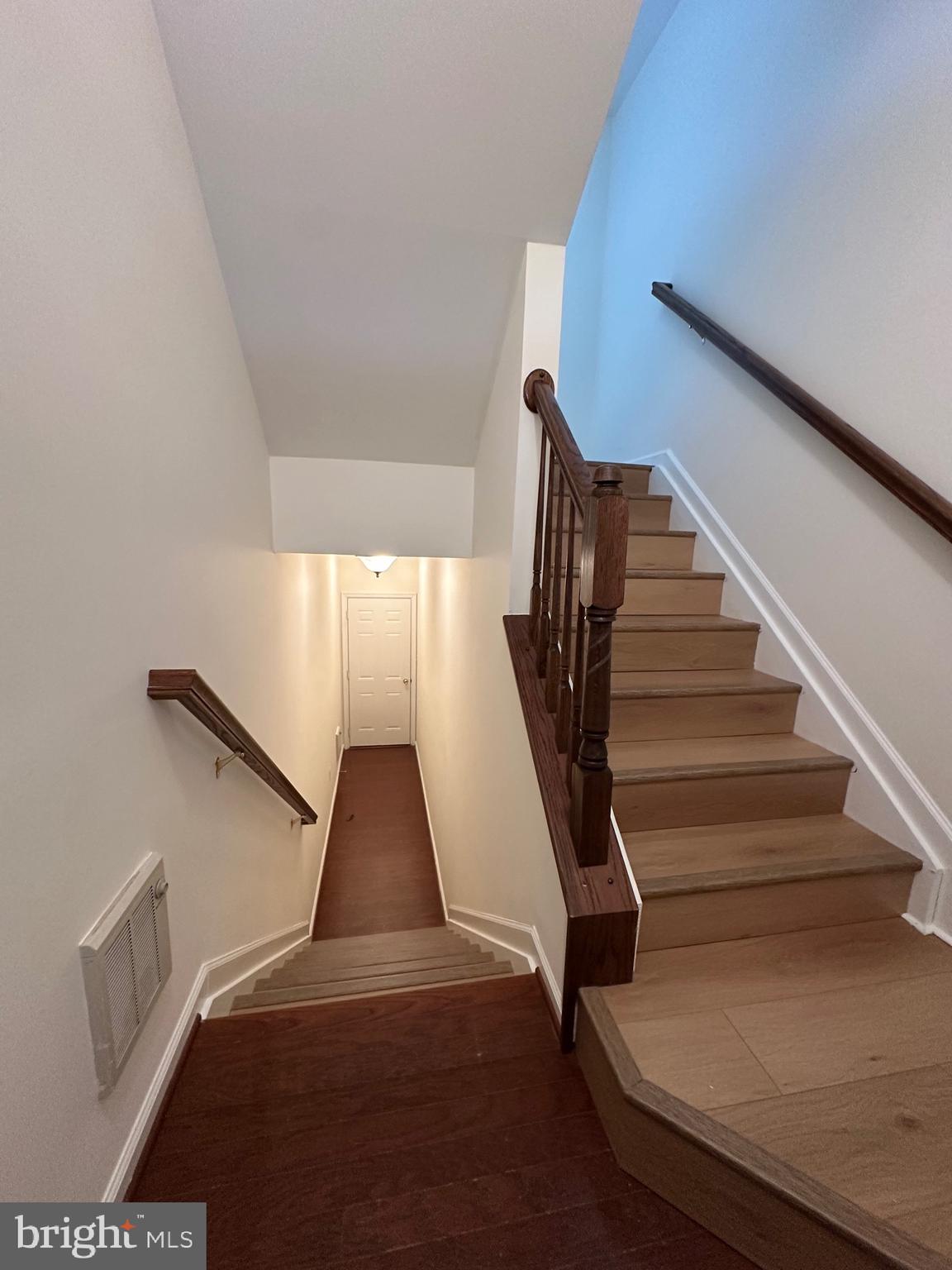 CENTREVILLE CROSSING - Residential Lease