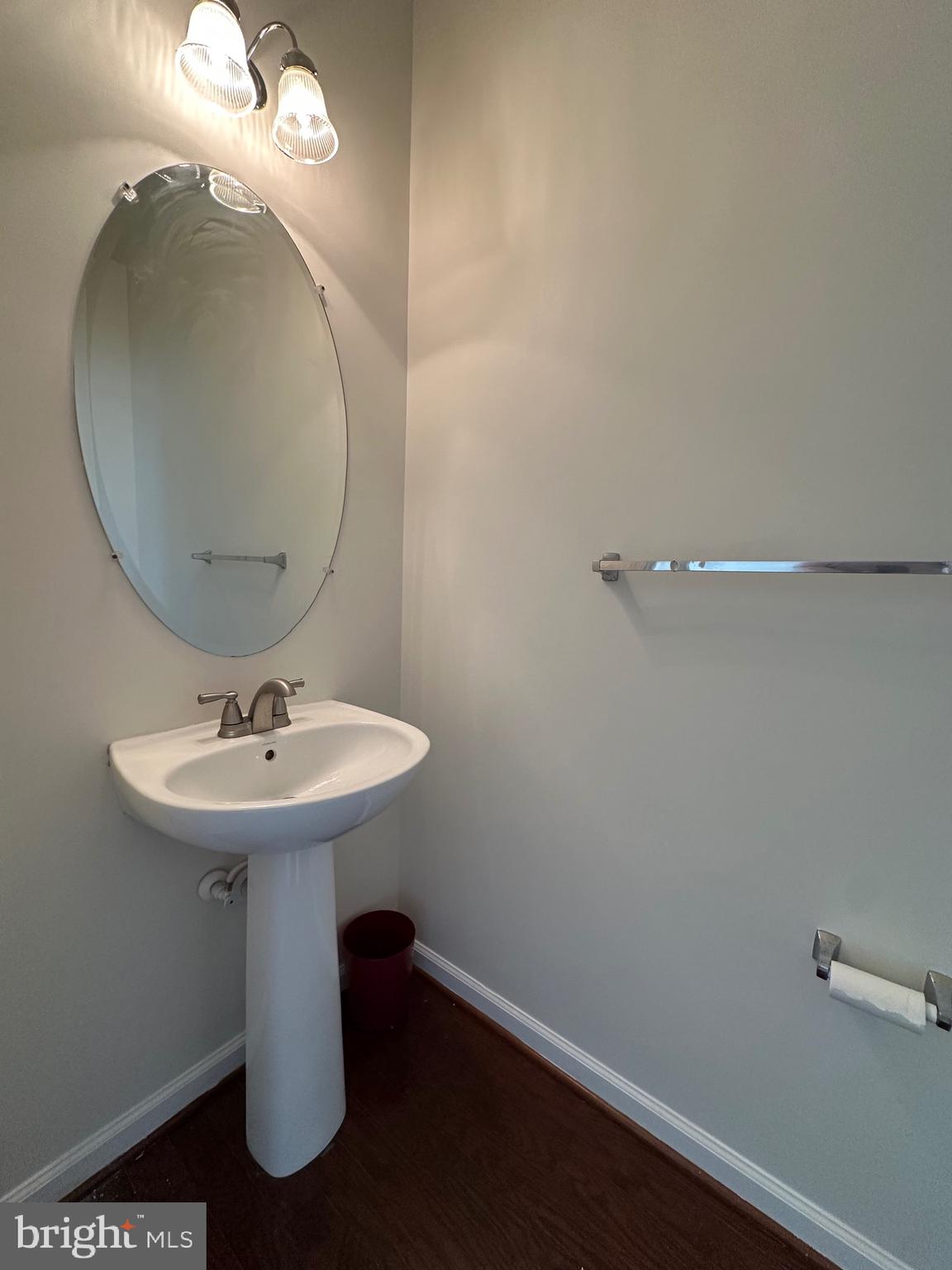 CENTREVILLE CROSSING - Residential Lease