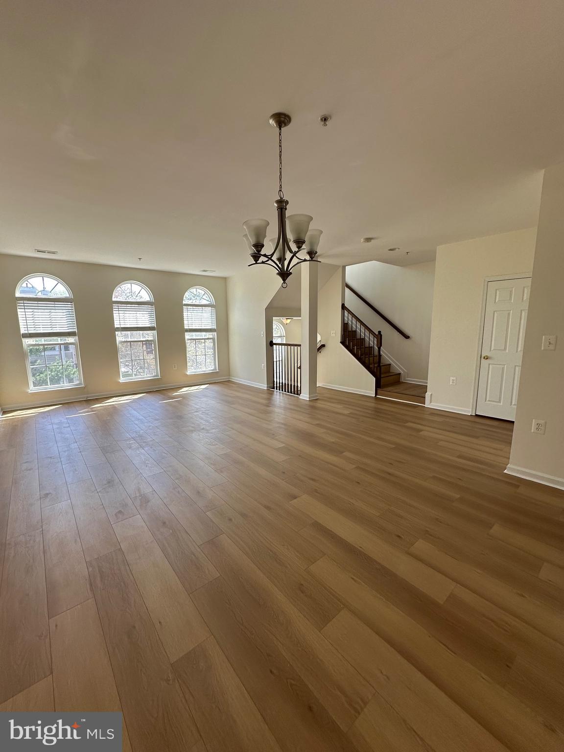 CENTREVILLE CROSSING - Residential Lease