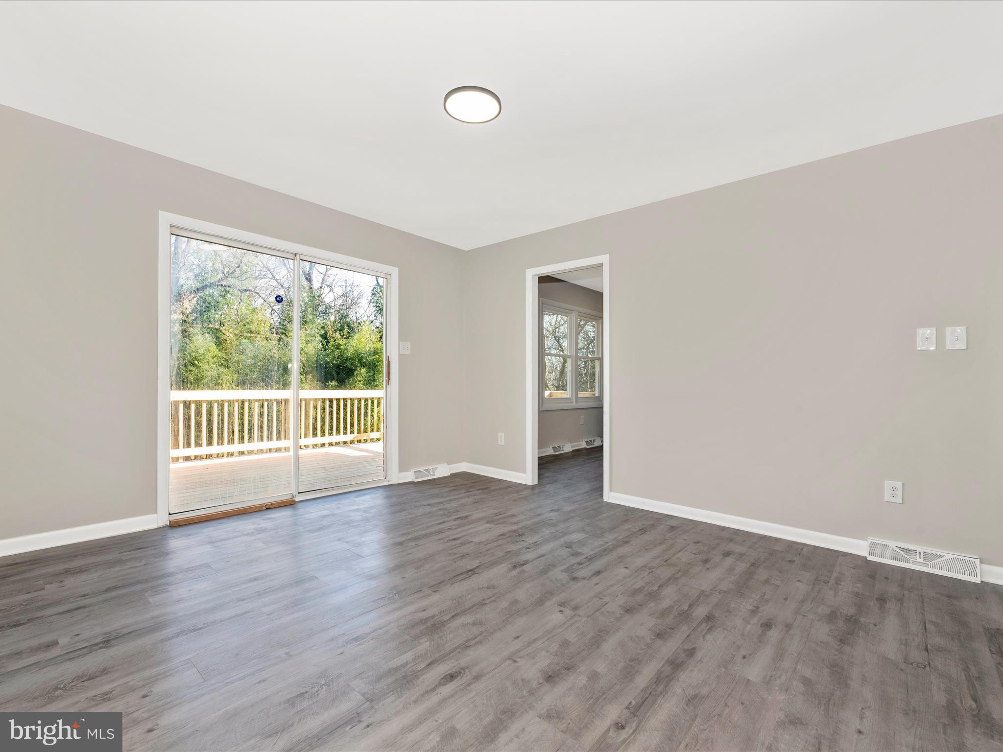 POTOMAC MANOR - Residential