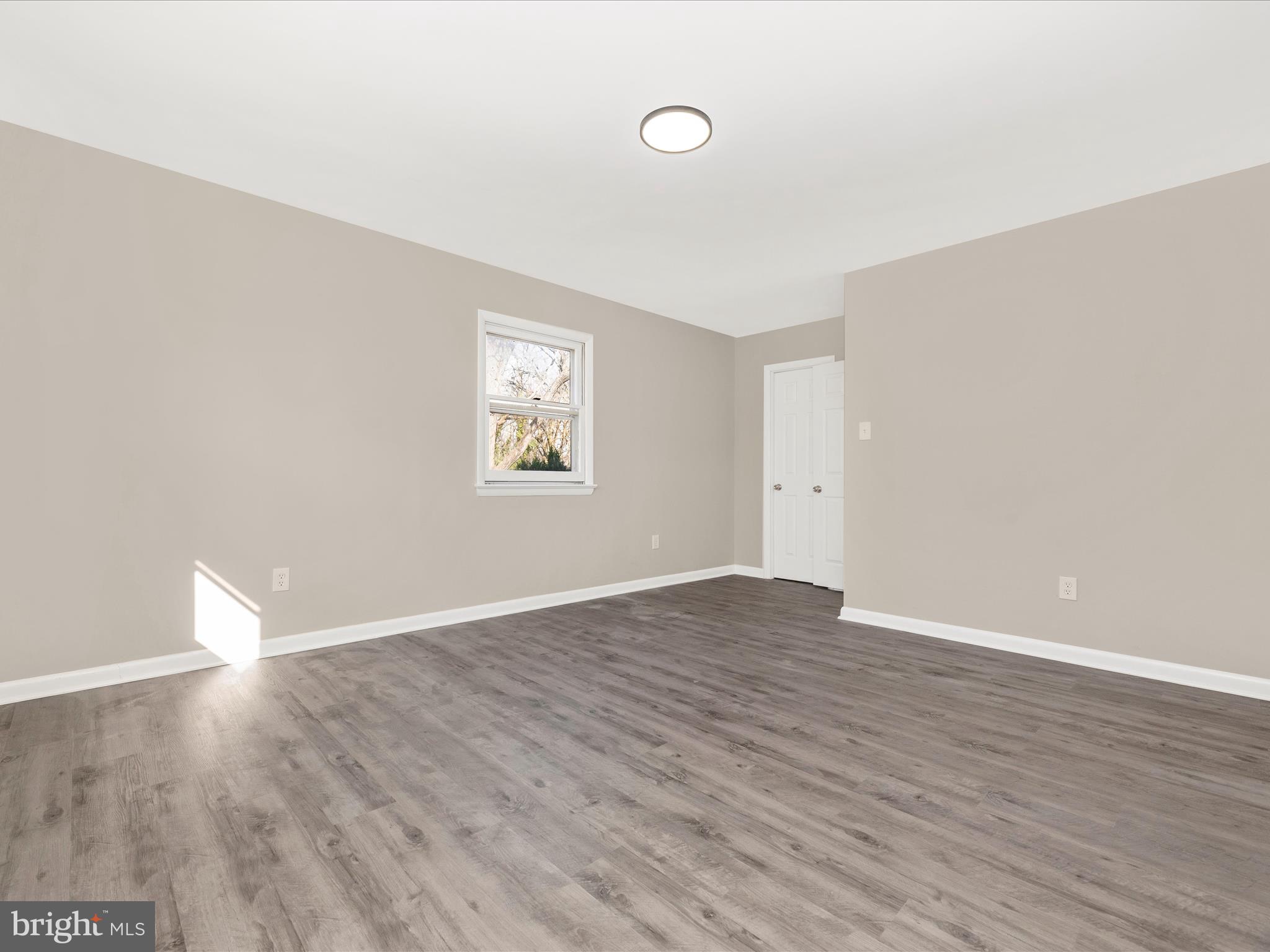 POTOMAC MANOR - Residential