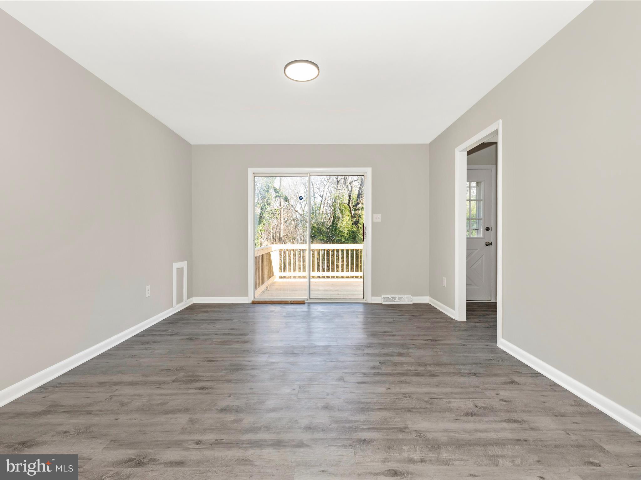 POTOMAC MANOR - Residential