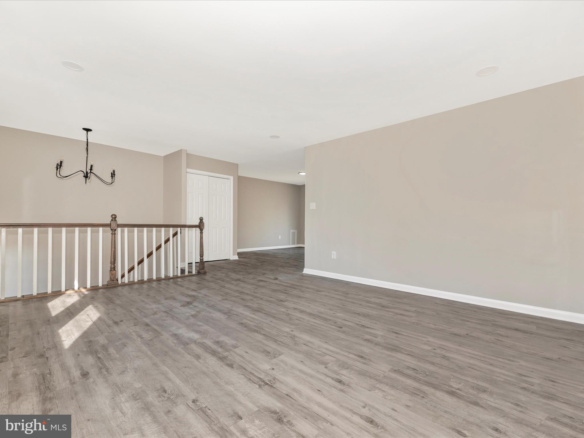 POTOMAC MANOR - Residential