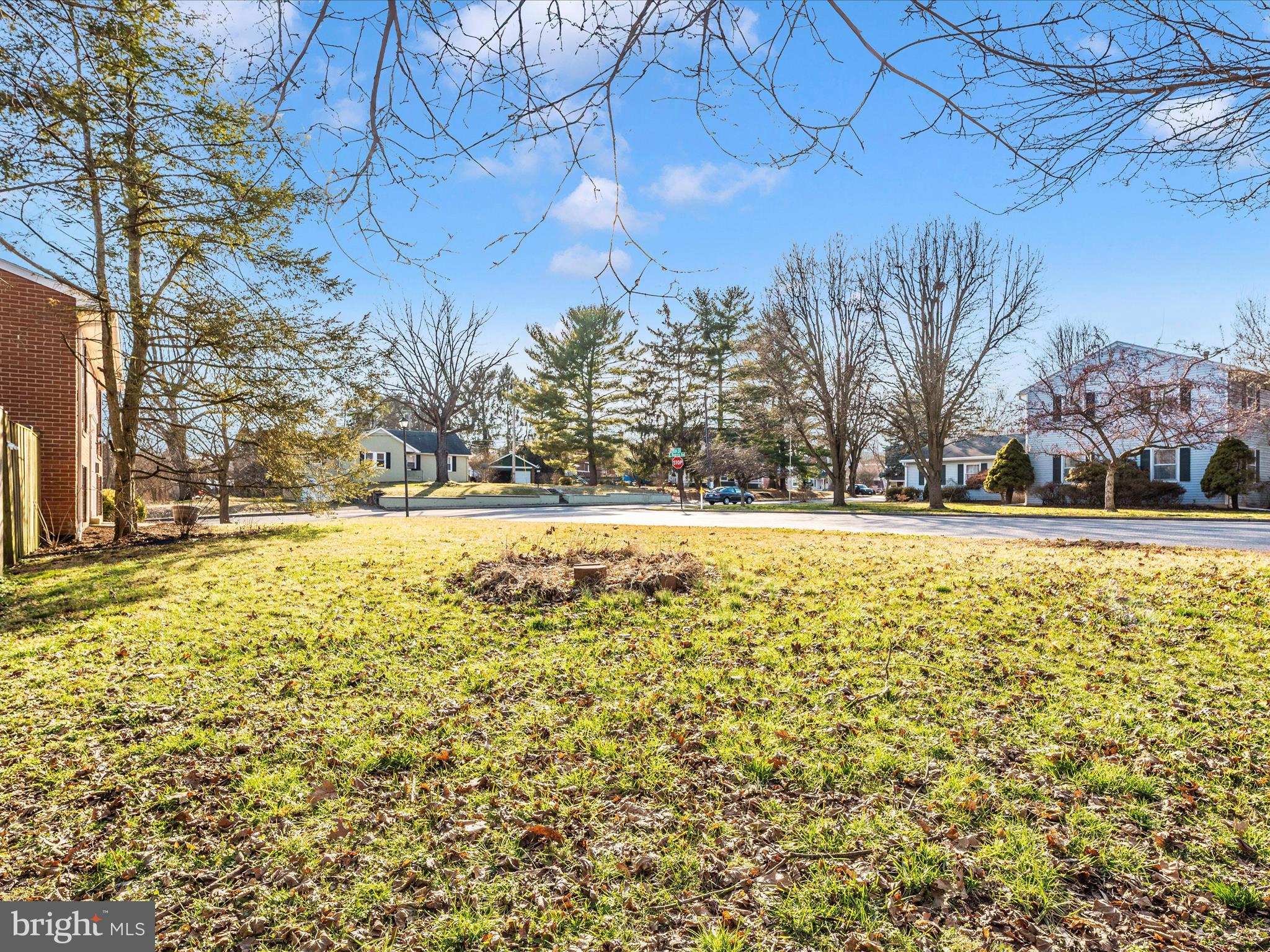 POTOMAC MANOR - Residential