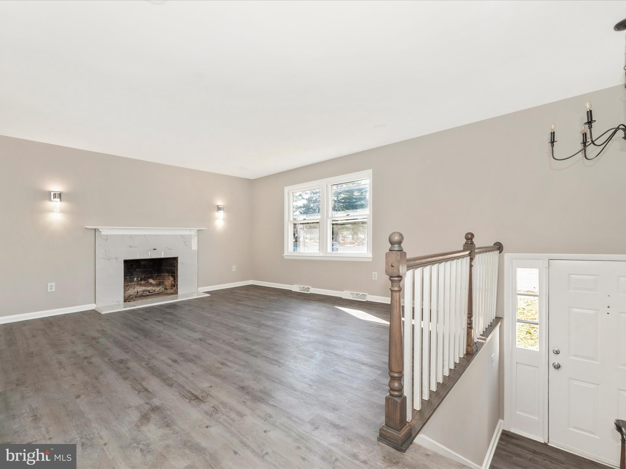 POTOMAC MANOR - Residential