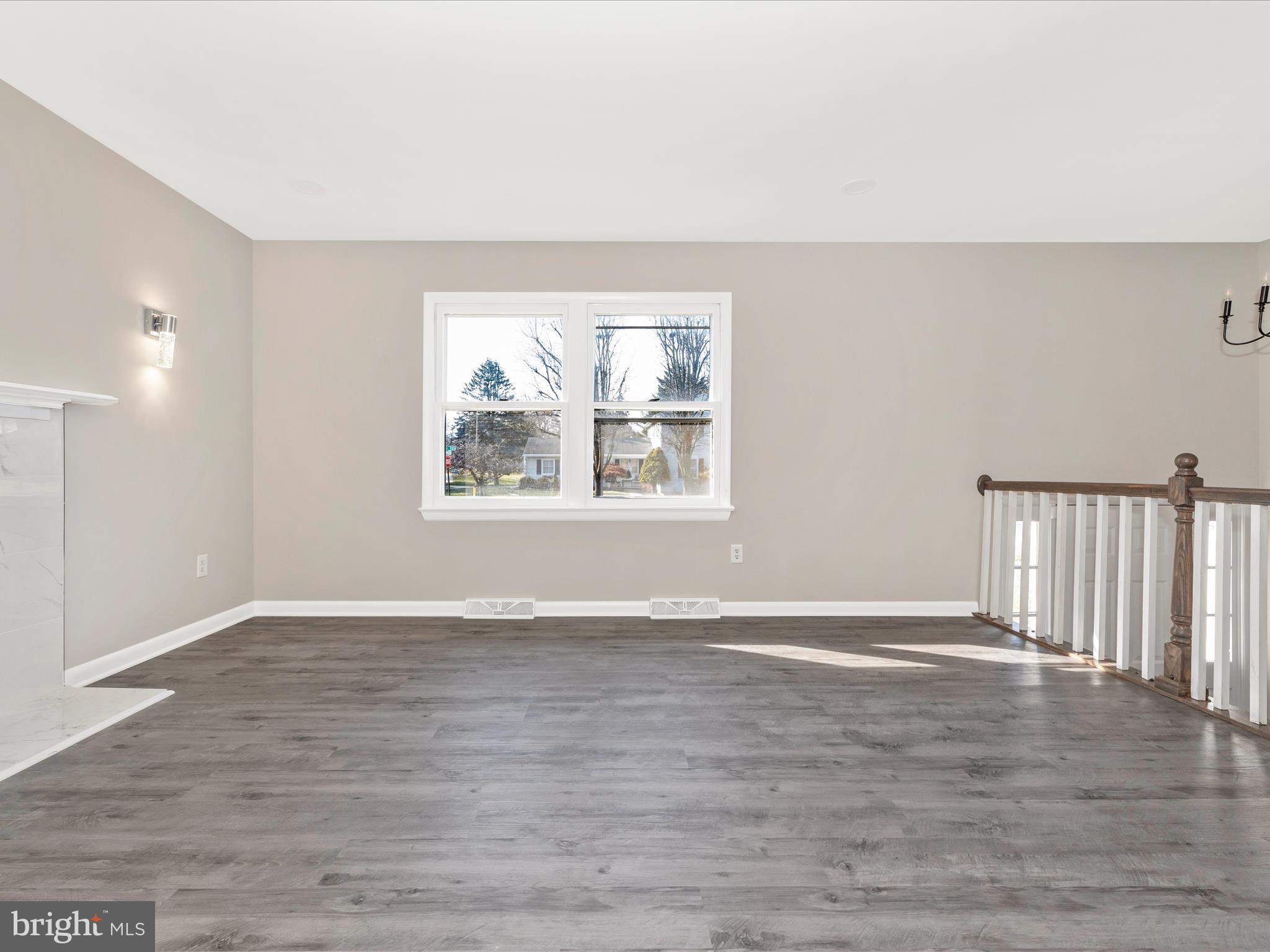 POTOMAC MANOR - Residential