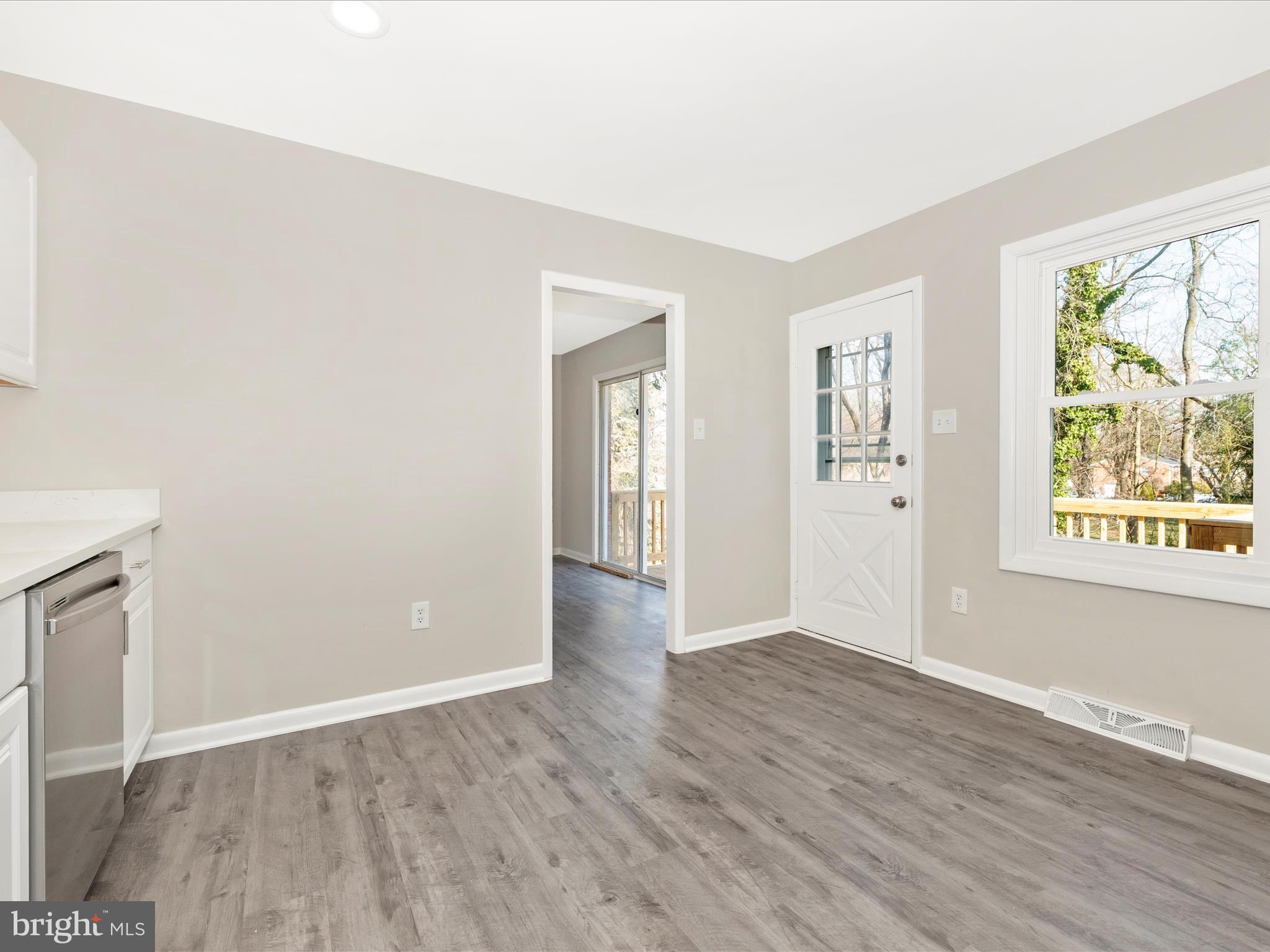 POTOMAC MANOR - Residential