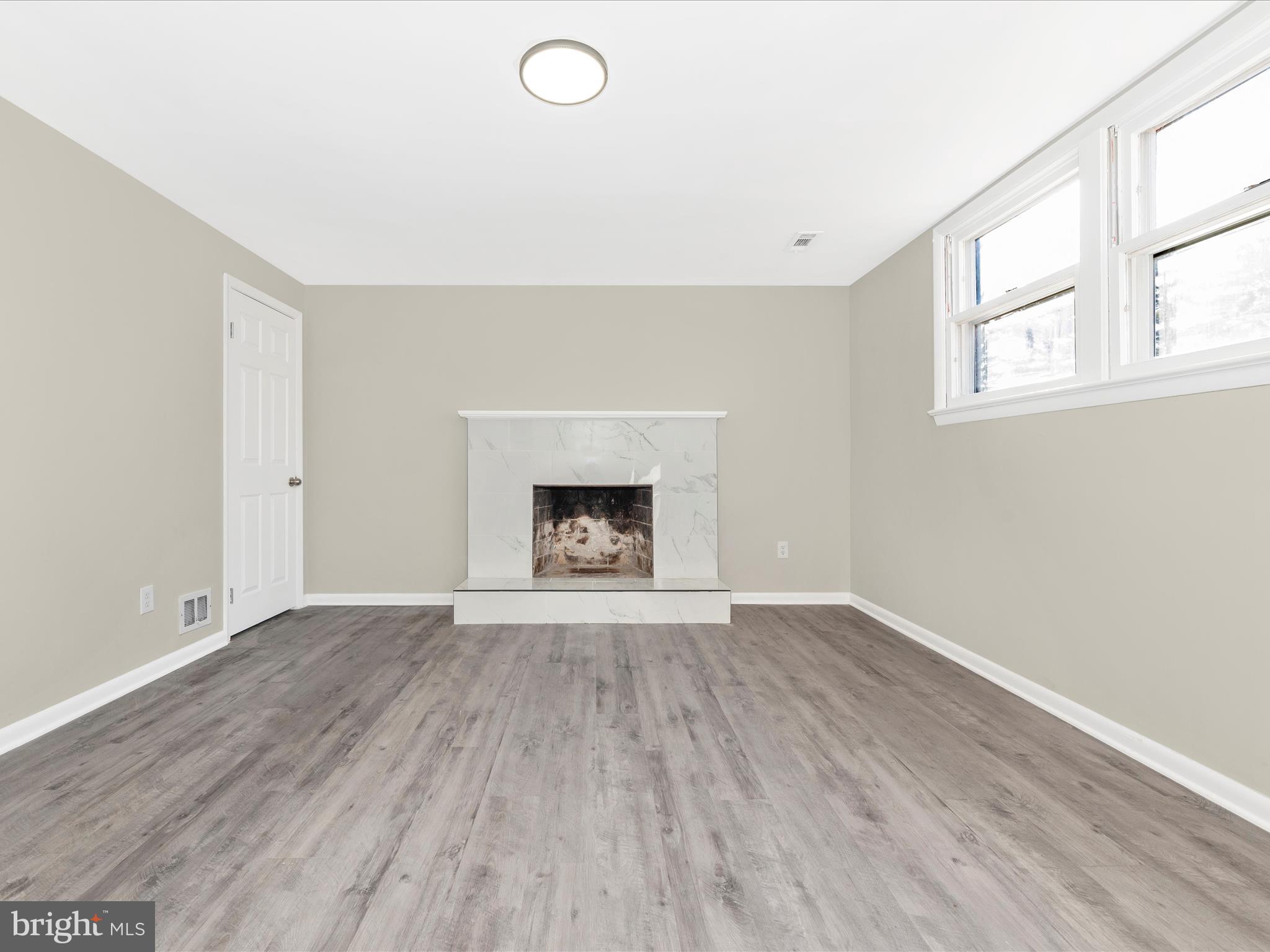 POTOMAC MANOR - Residential