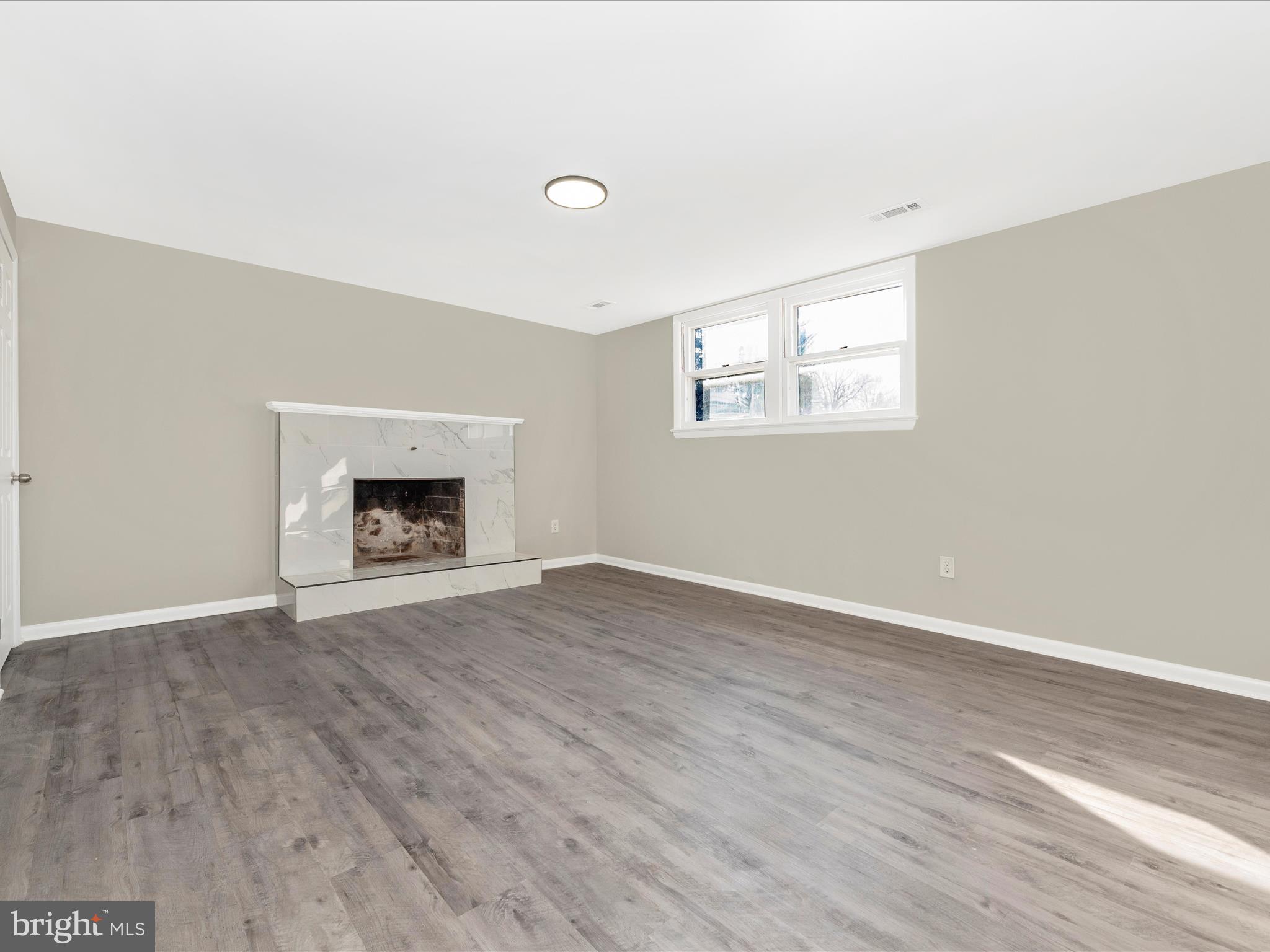 POTOMAC MANOR - Residential