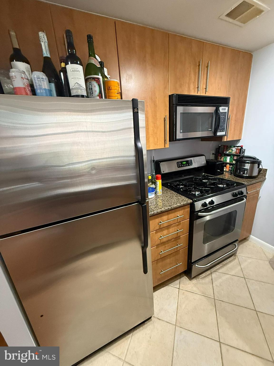 1021 N GARFIELD STREET 608