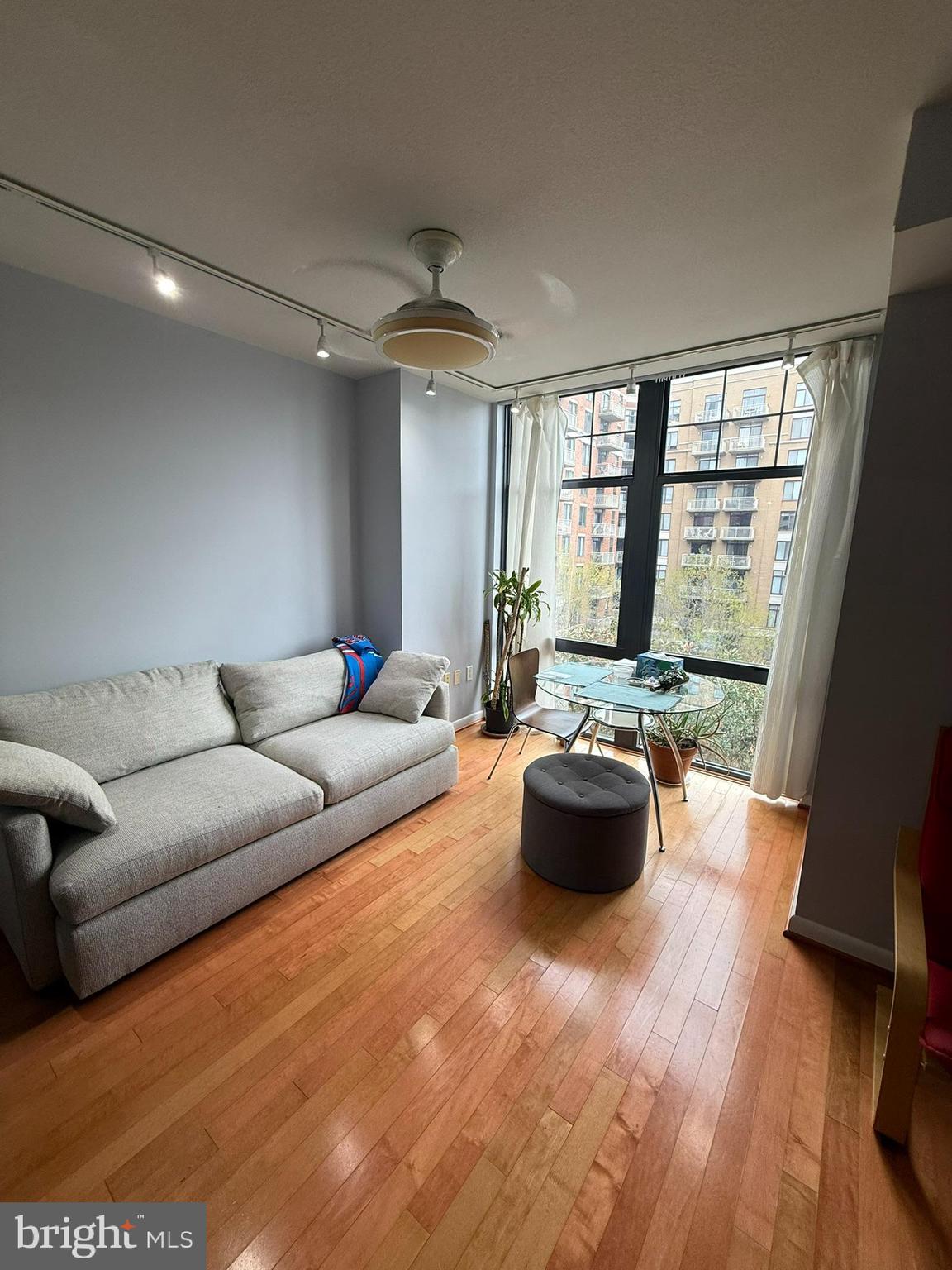 CLARENDON 1021 - Residential Lease