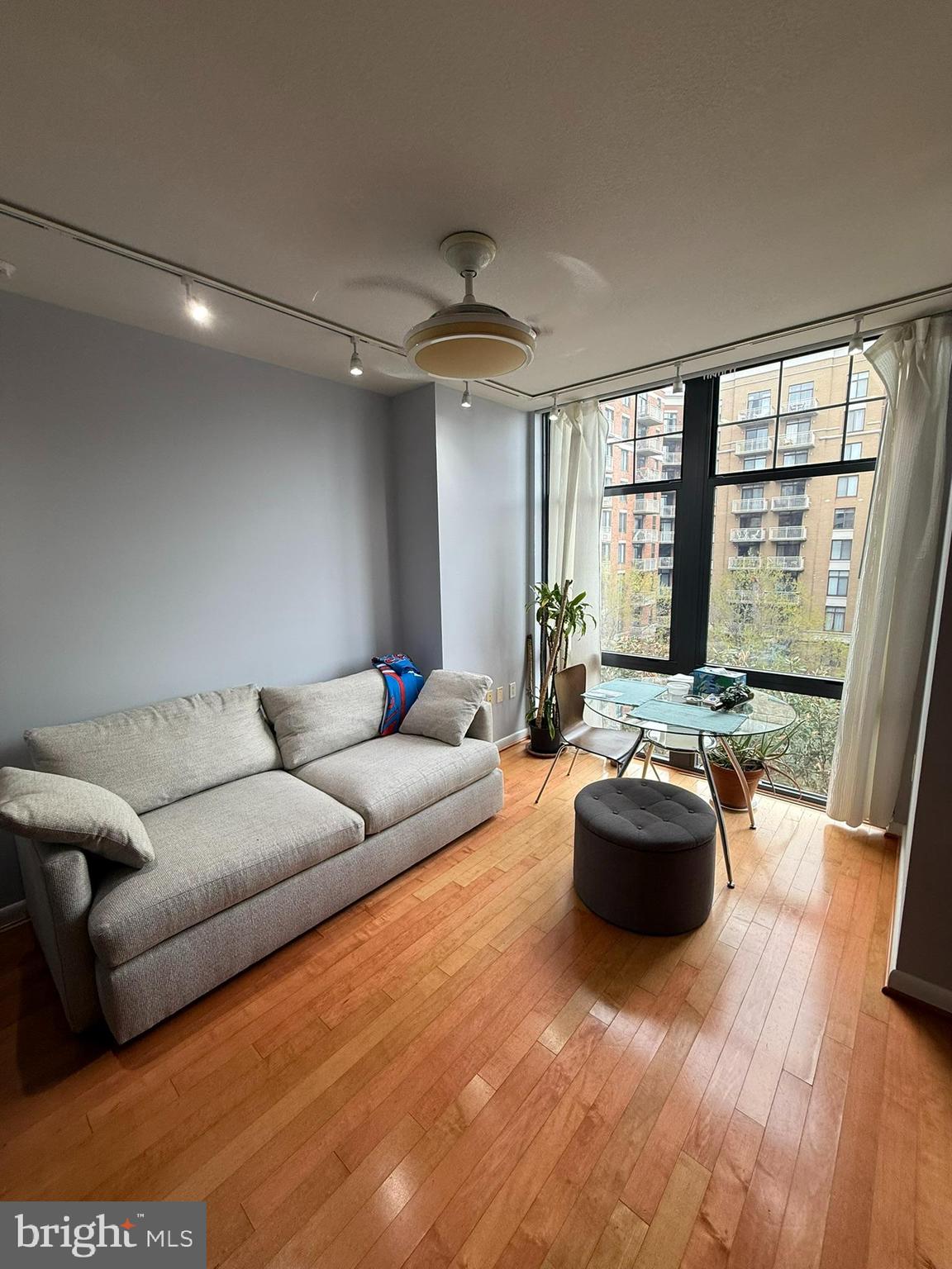 CLARENDON 1021 - Residential Lease