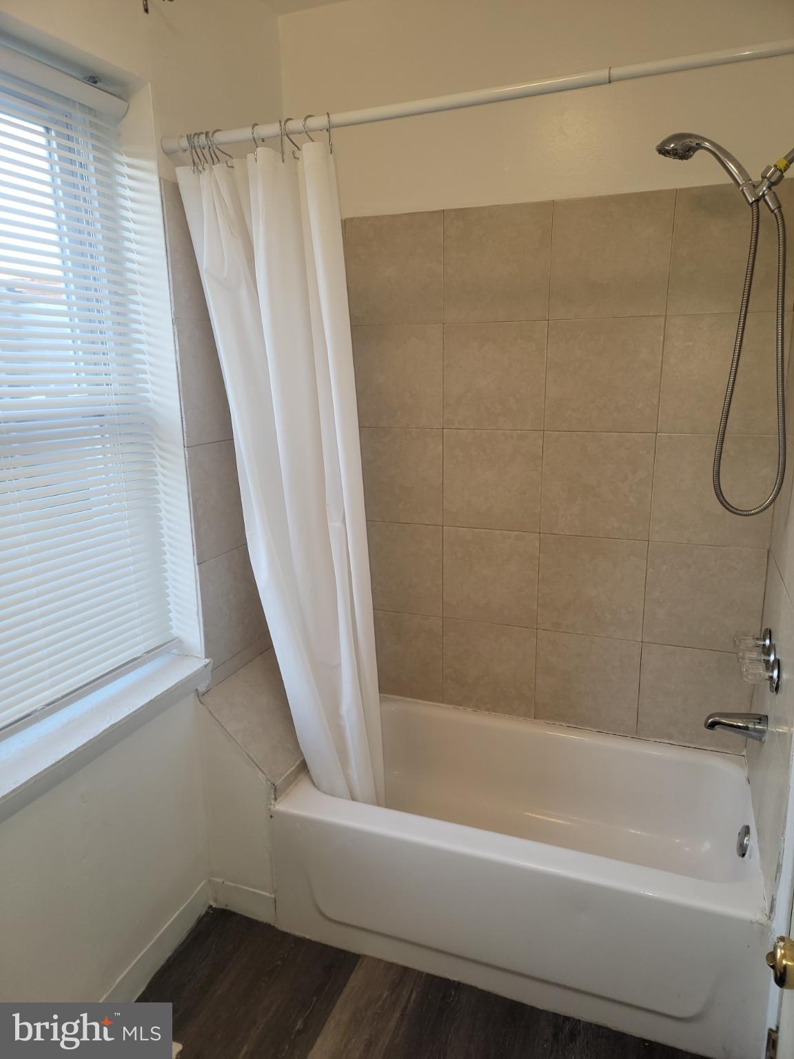 PHILADELPHIA (NORTHWEST) - Residential