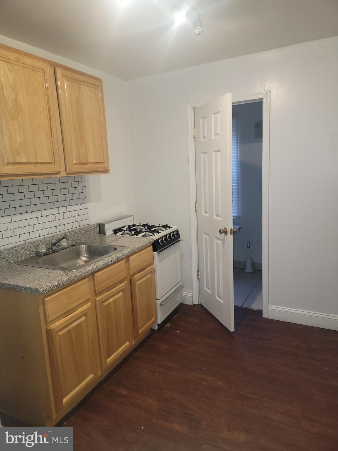 PHILADELPHIA (NORTHWEST) - Residential