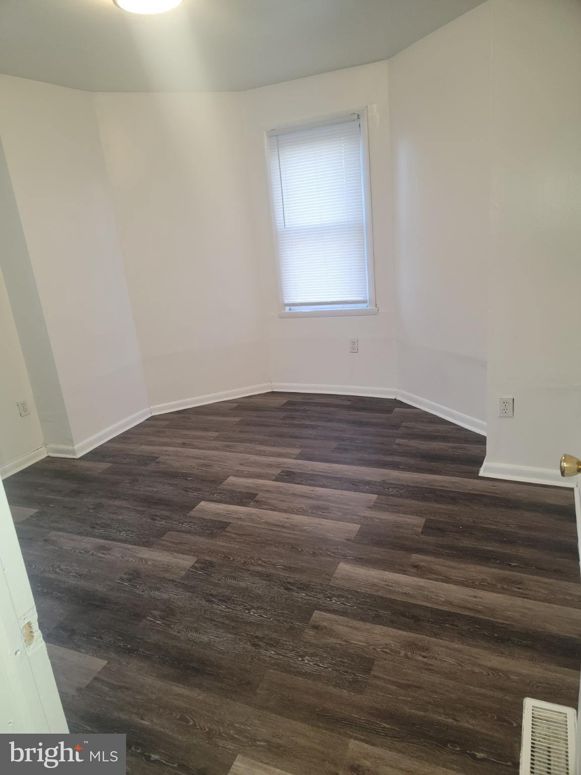 PHILADELPHIA (NORTHWEST) - Residential