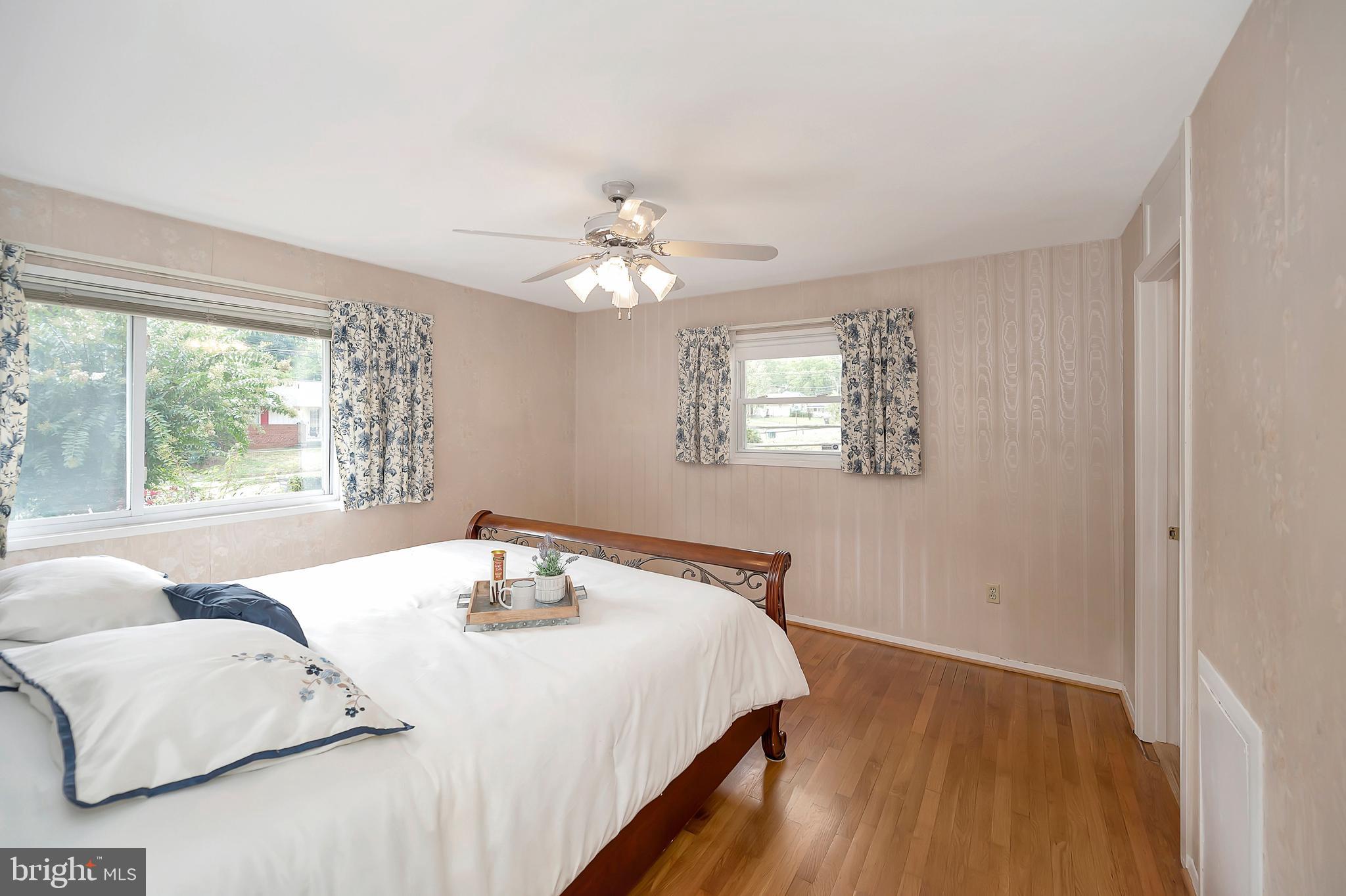 BELMONT - Residential