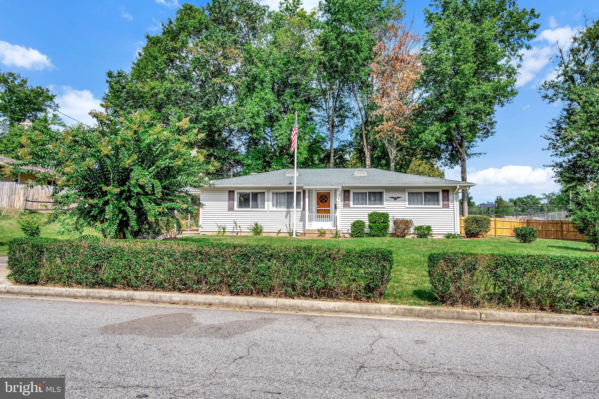 BELMONT - Residential