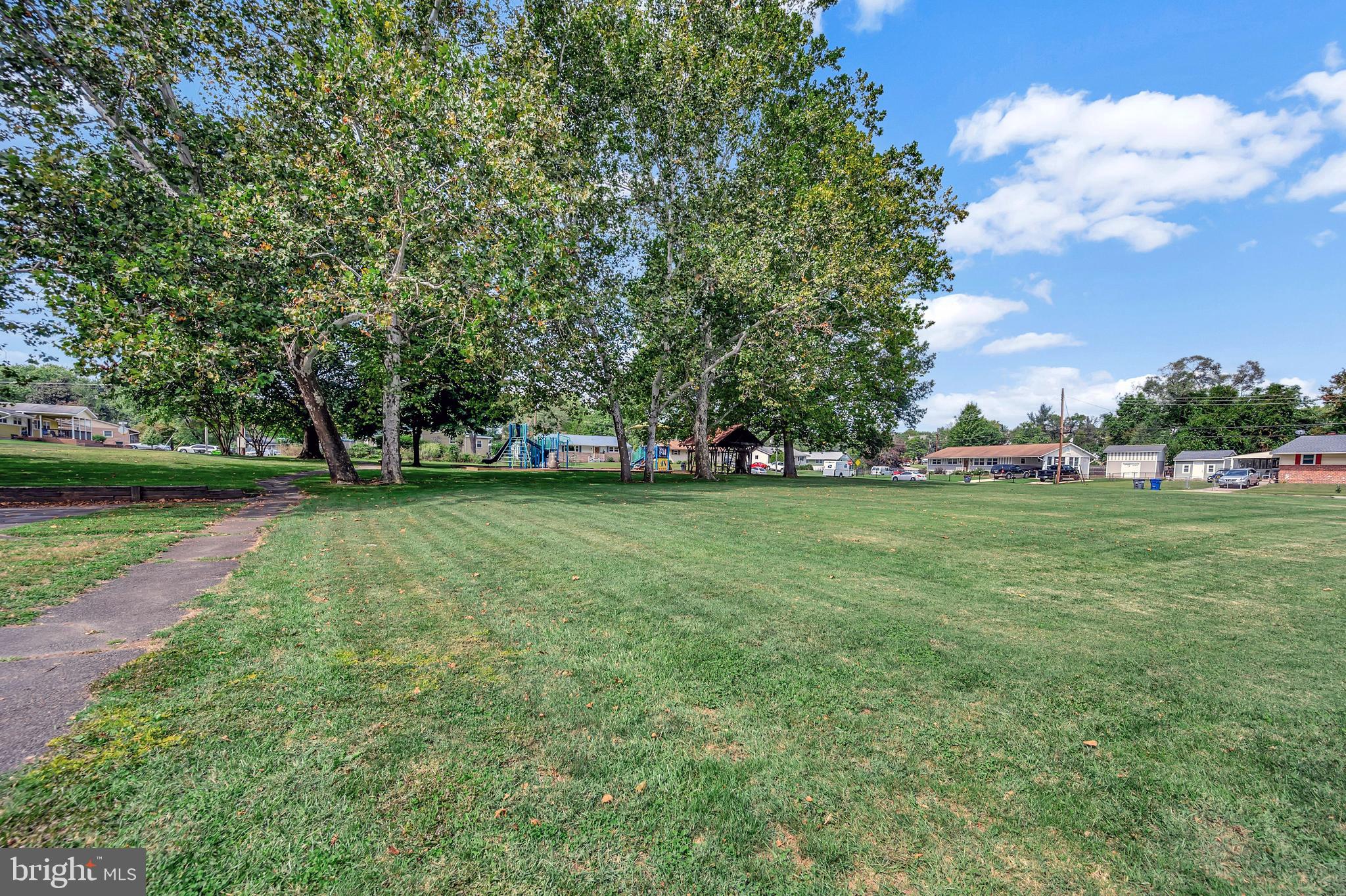 BELMONT - Residential