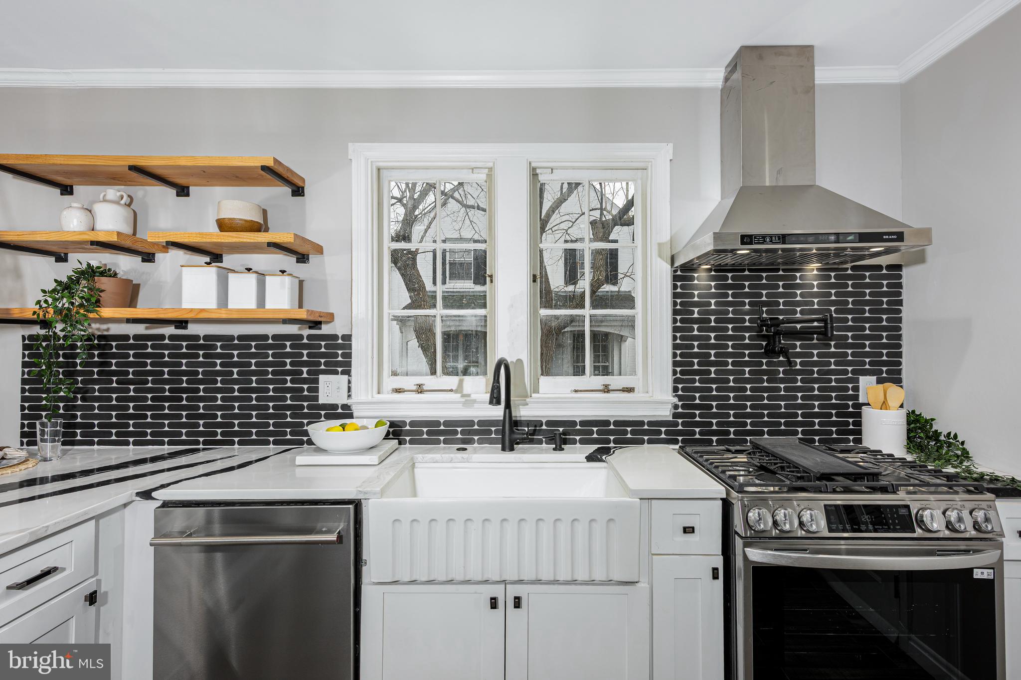 HOMELAND HISTORIC DISTRICT - Residential