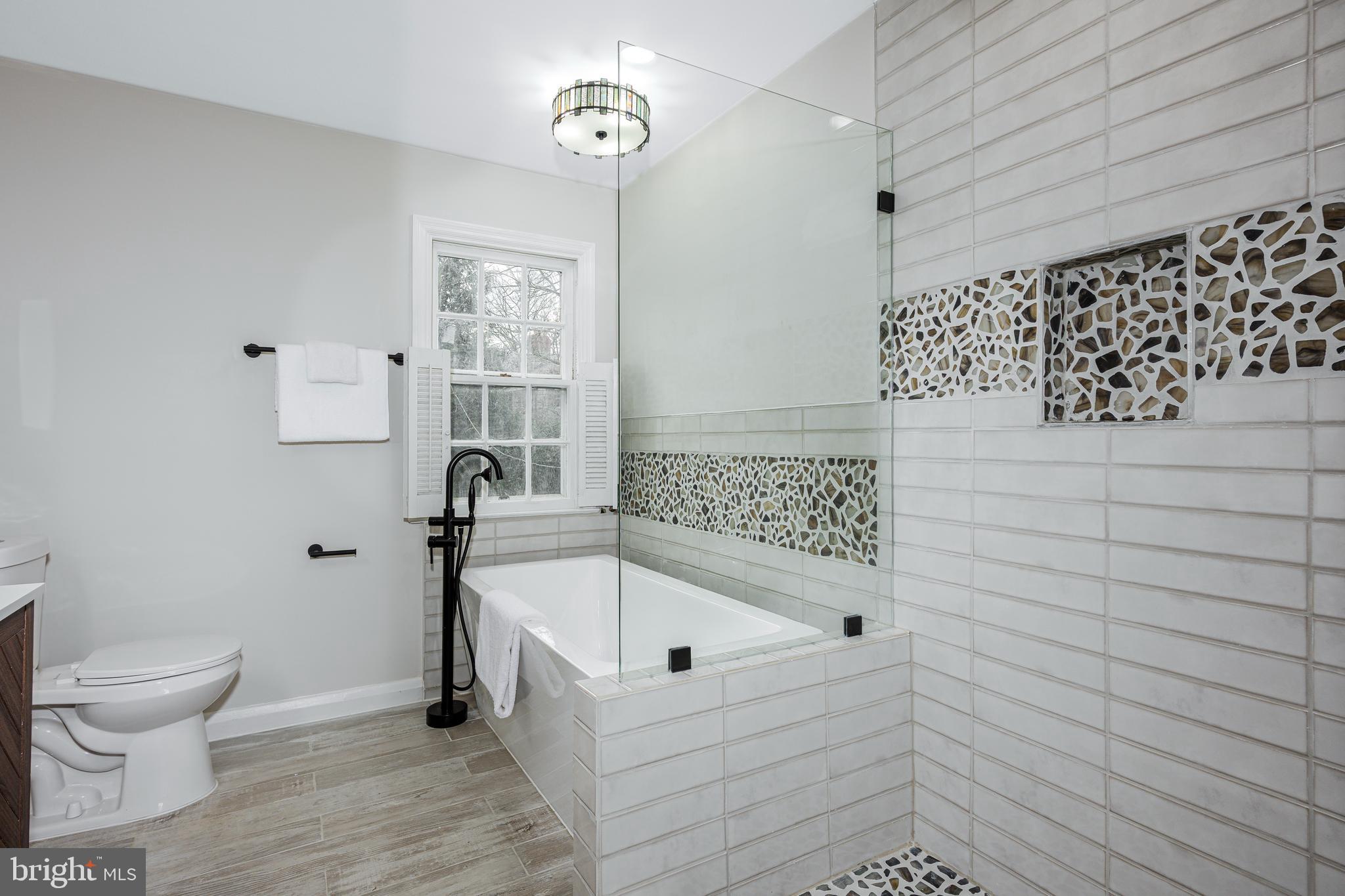 HOMELAND HISTORIC DISTRICT - Residential