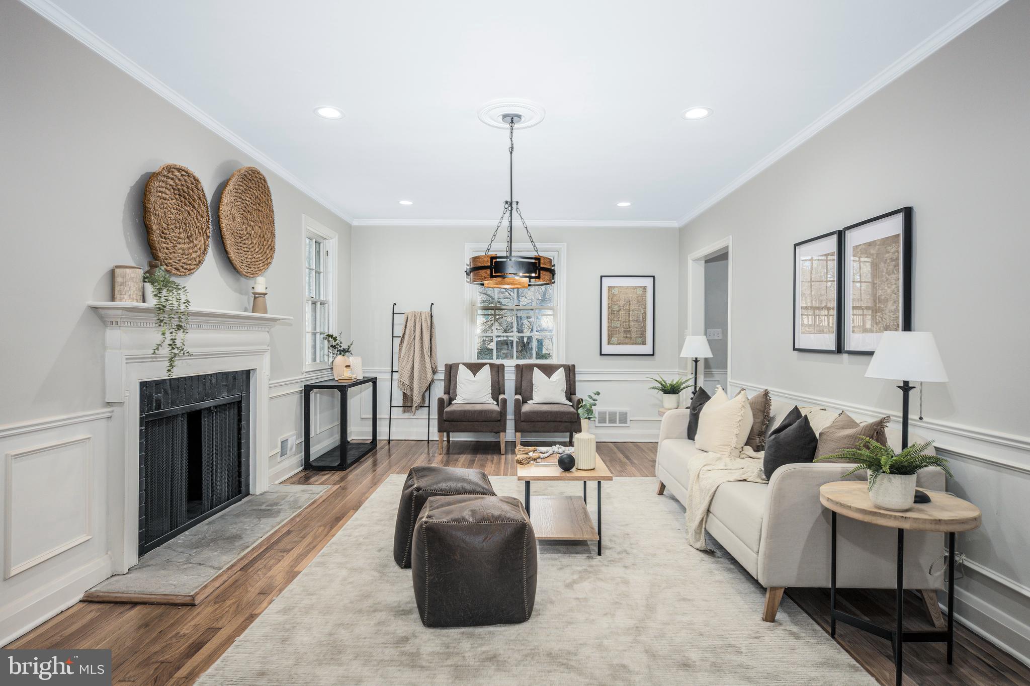 207 SAINT DUNSTANS ROAD