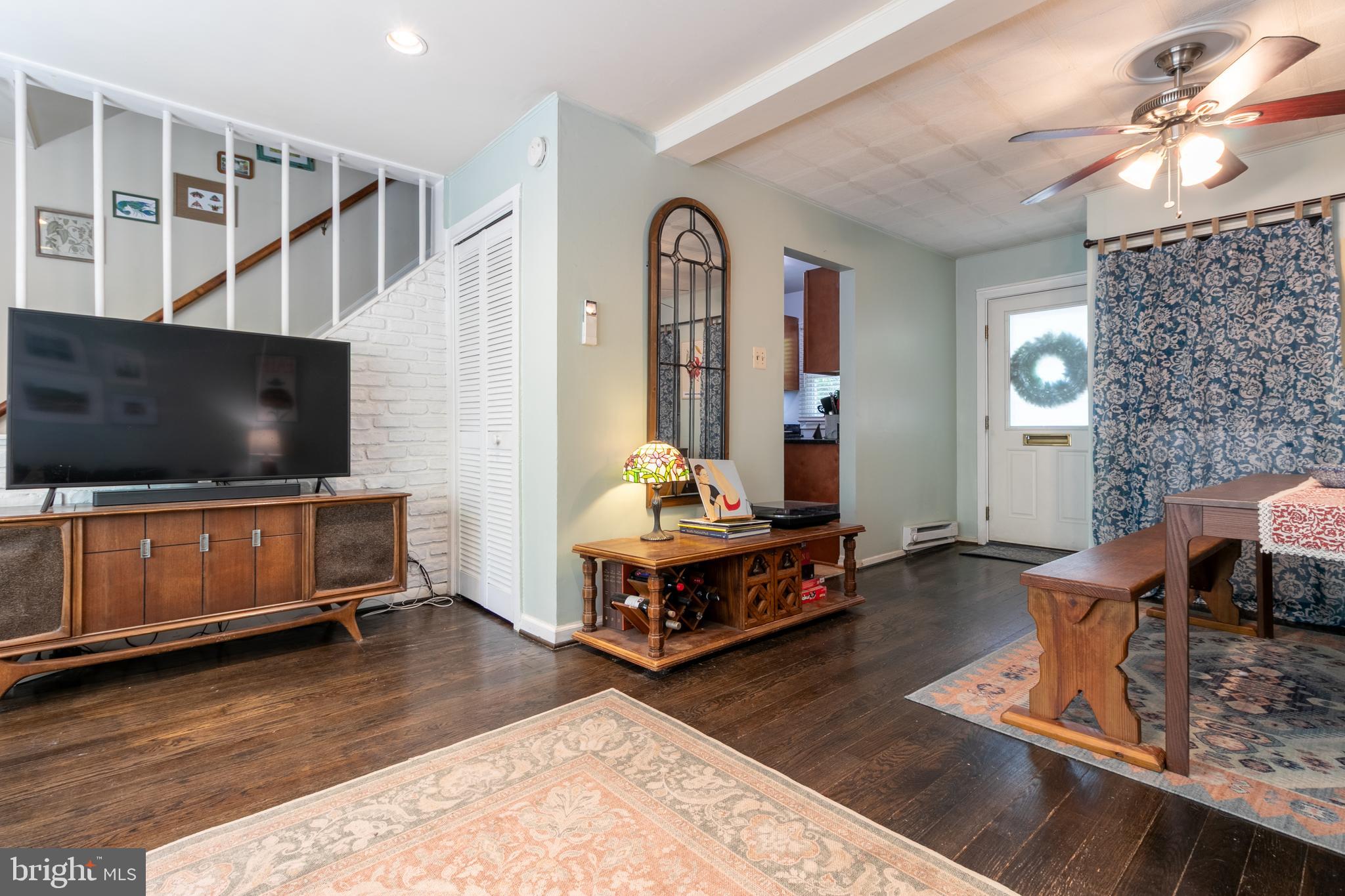 4 PLATEAU PLACE C