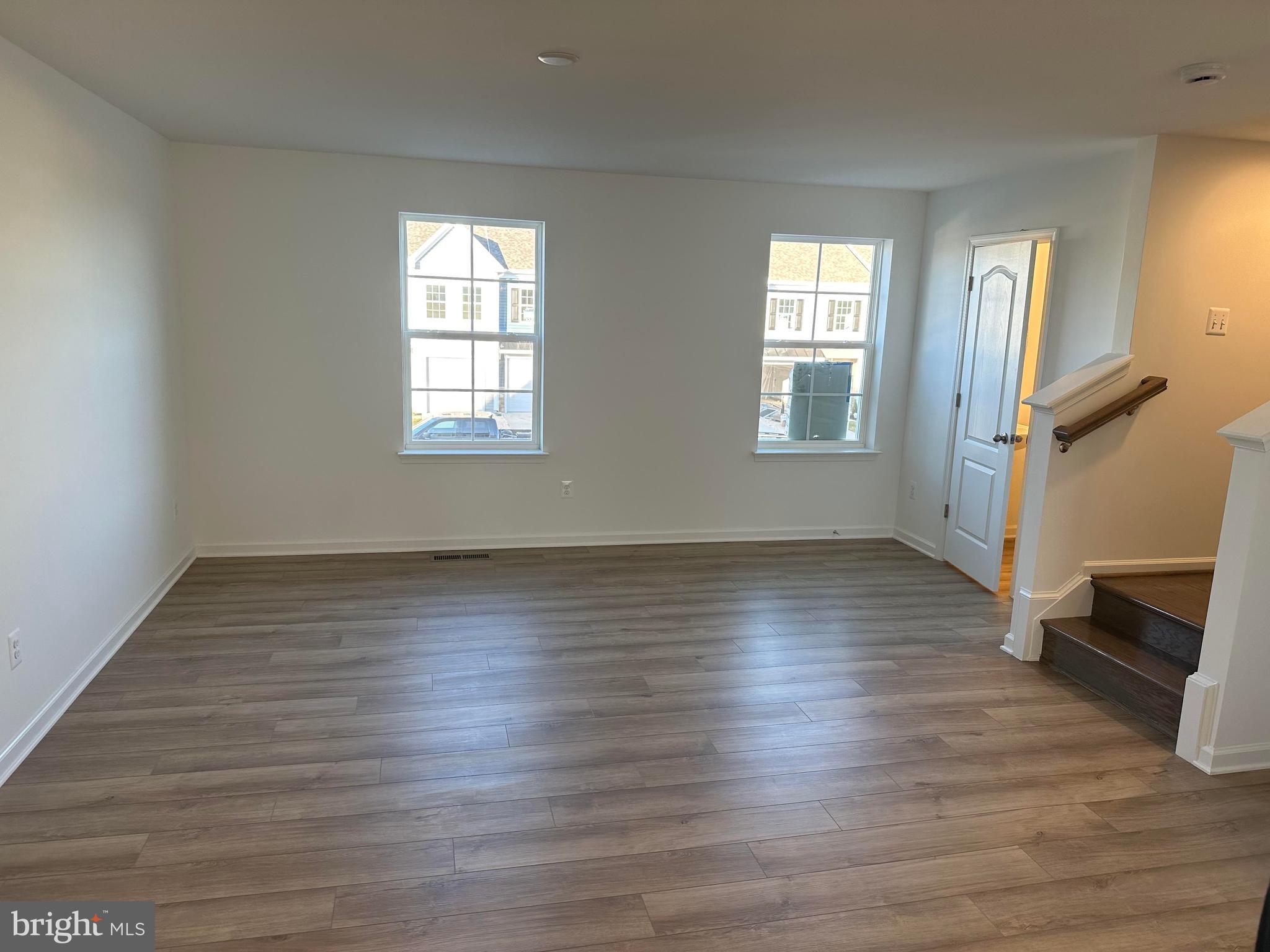 MCCAULEY CROSSING - Residential Lease