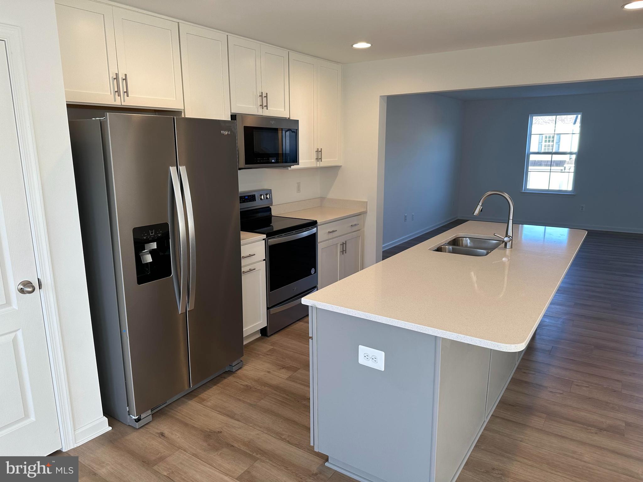 MCCAULEY CROSSING - Residential Lease