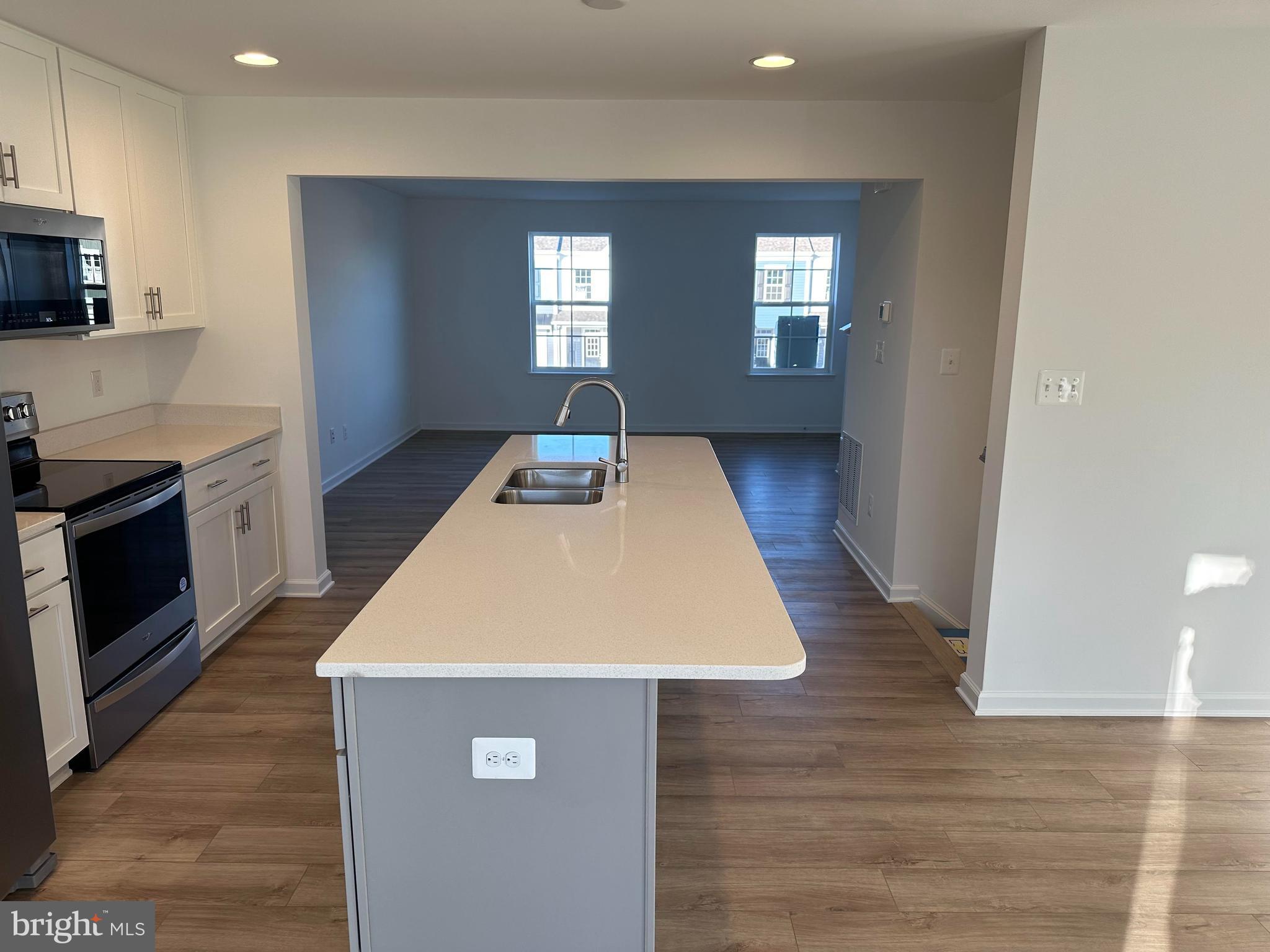 MCCAULEY CROSSING - Residential Lease